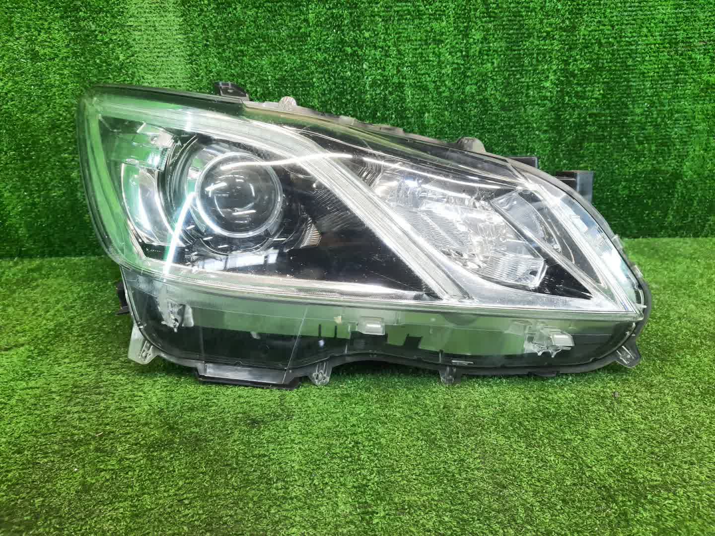 Фара правая передняя TOYOTA CROWN AWS210 1 ракурс Фара правая передняя TOYOTA CROWN AWS210 1 ракурс