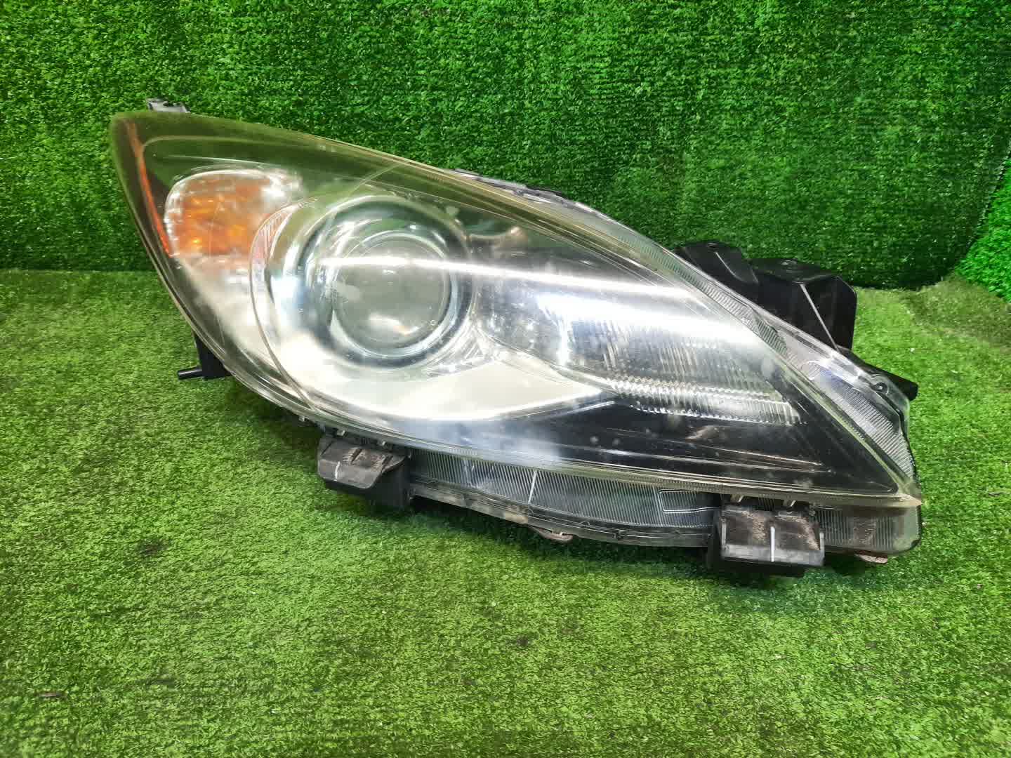 Фара правая передняя MAZDA AXELA, MAZDA 3, 3 BL6FJ, BLEFW, BL5FP, BLEAP, BLEFP, BLFFP, BL3FW, BL5FW, BLEAW, BLFFW, BL 1 ракурс