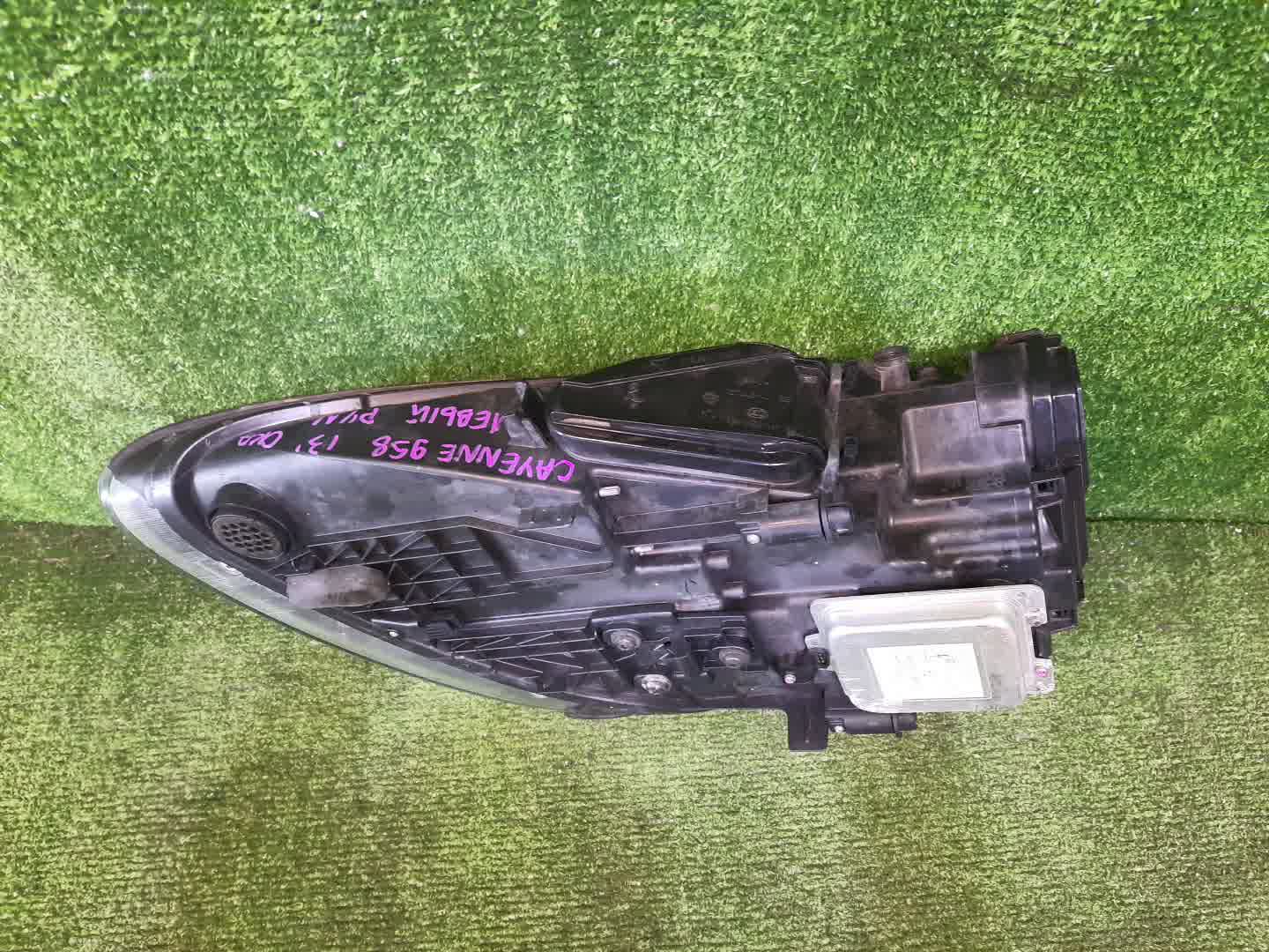Фара правая передняя PORSCHE CAYENNE 958 3 ракурс