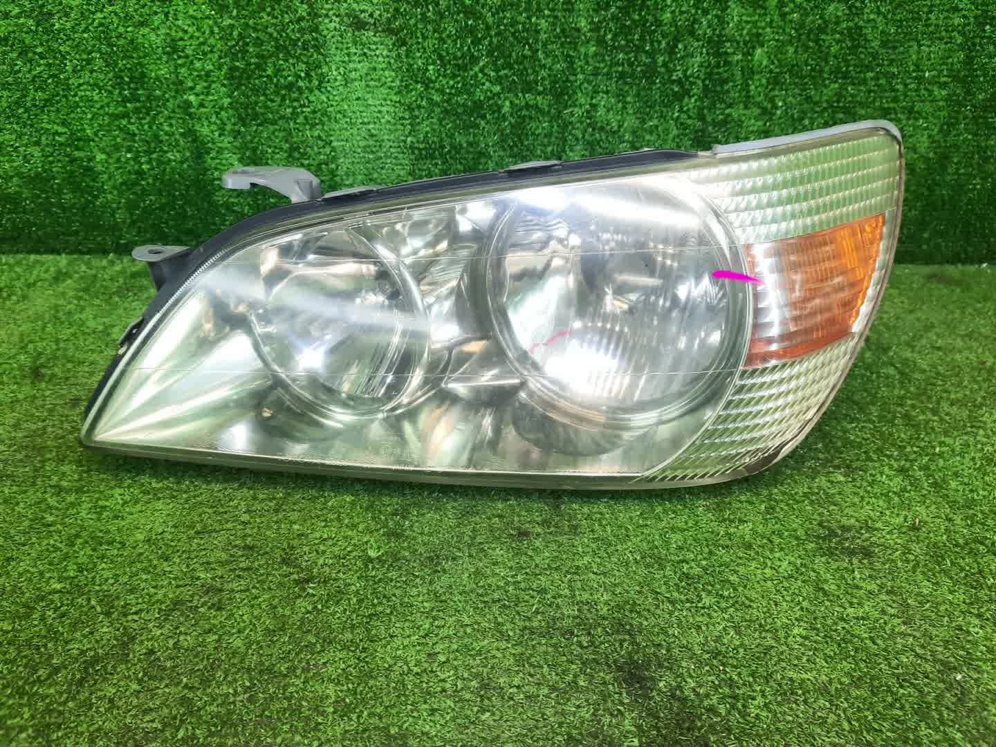 Фара левая передняя TOYOTA ALTEZZA, IS200, IS300 GXE10, SXE10, JCE10, JCE15 1 ракурс