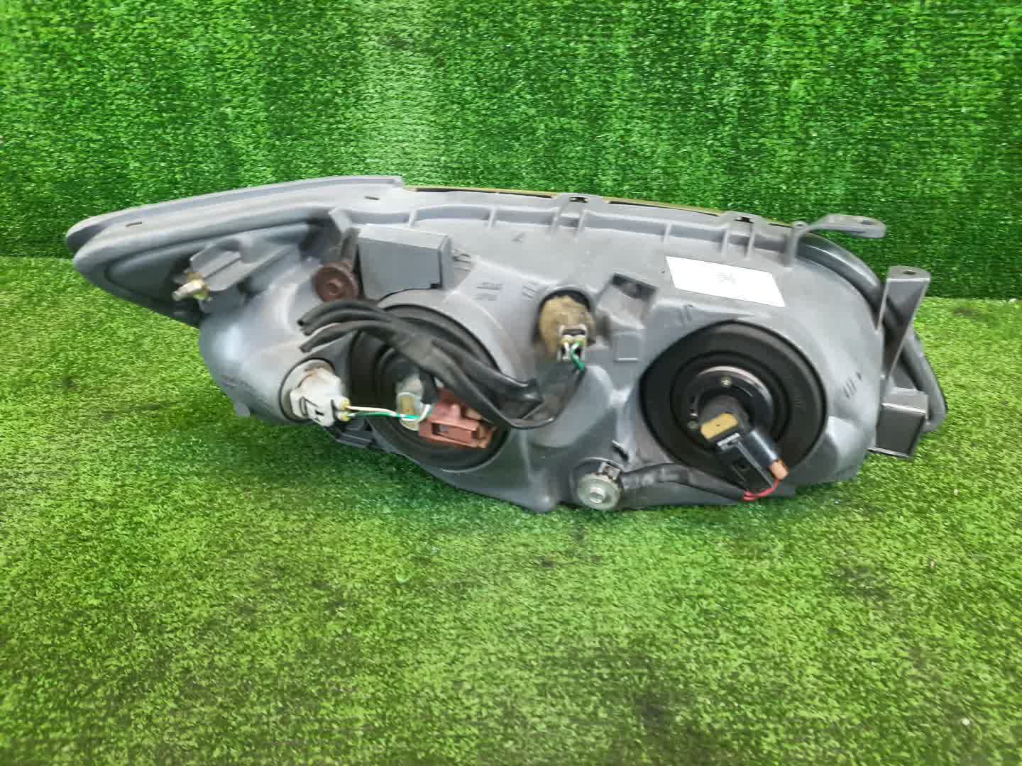 Фара левая передняя TOYOTA ALTEZZA, IS200, IS300 GXE10, SXE10, JCE10, JCE15 4 ракурс