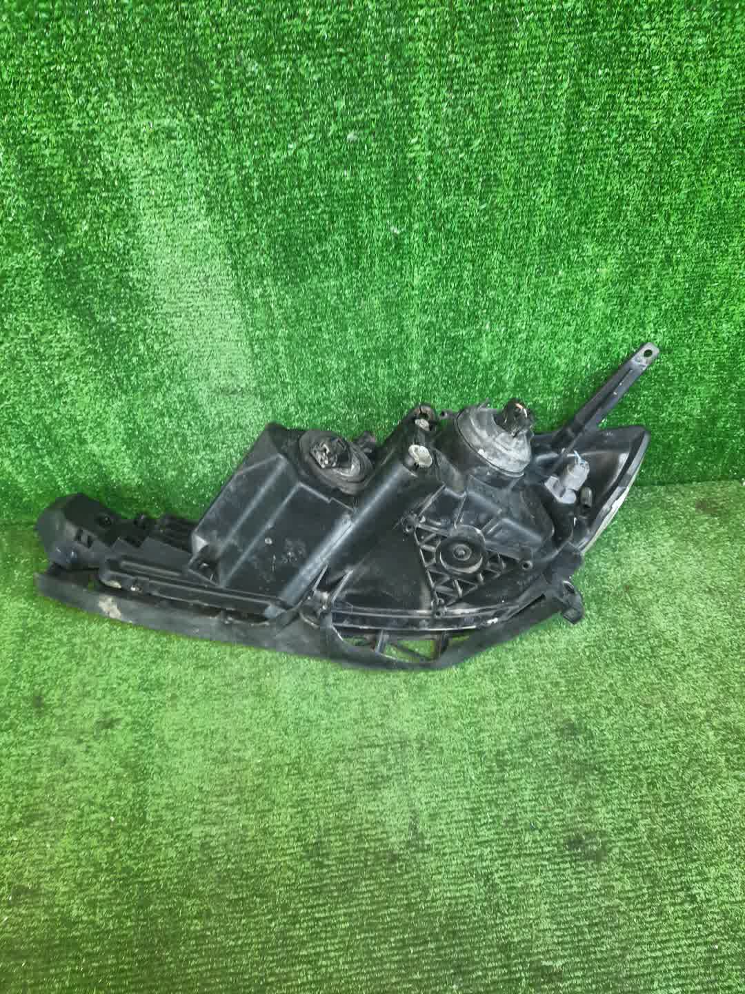 Фара правая передняя MAZDA AXELA, MAZDA 3, 3 BK5P, BK3P, BKEP, BK 3 ракурс