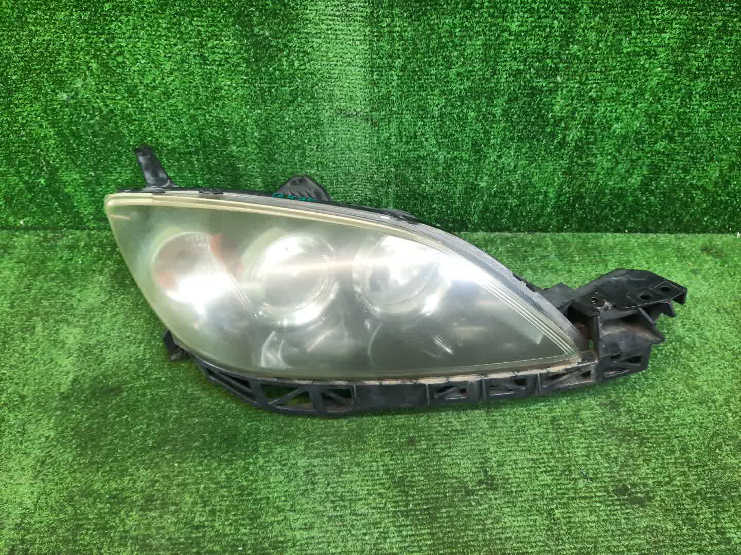 Фара правая передняя MAZDA AXELA, MAZDA 3, 3 BK5P, BK3P, BKEP, BK 1 ракурс