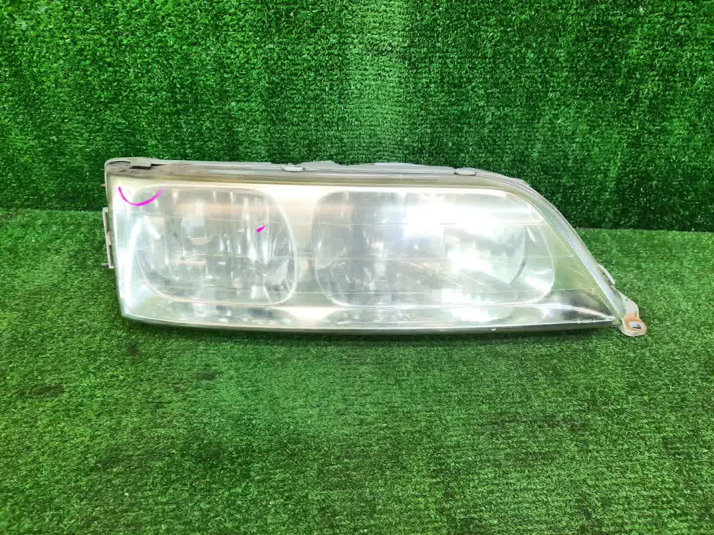 Фара правая передняя TOYOTA MARK II GX100, JZX100, JZX101, LX100, GX105, JZX105, SX100 1 ракурс