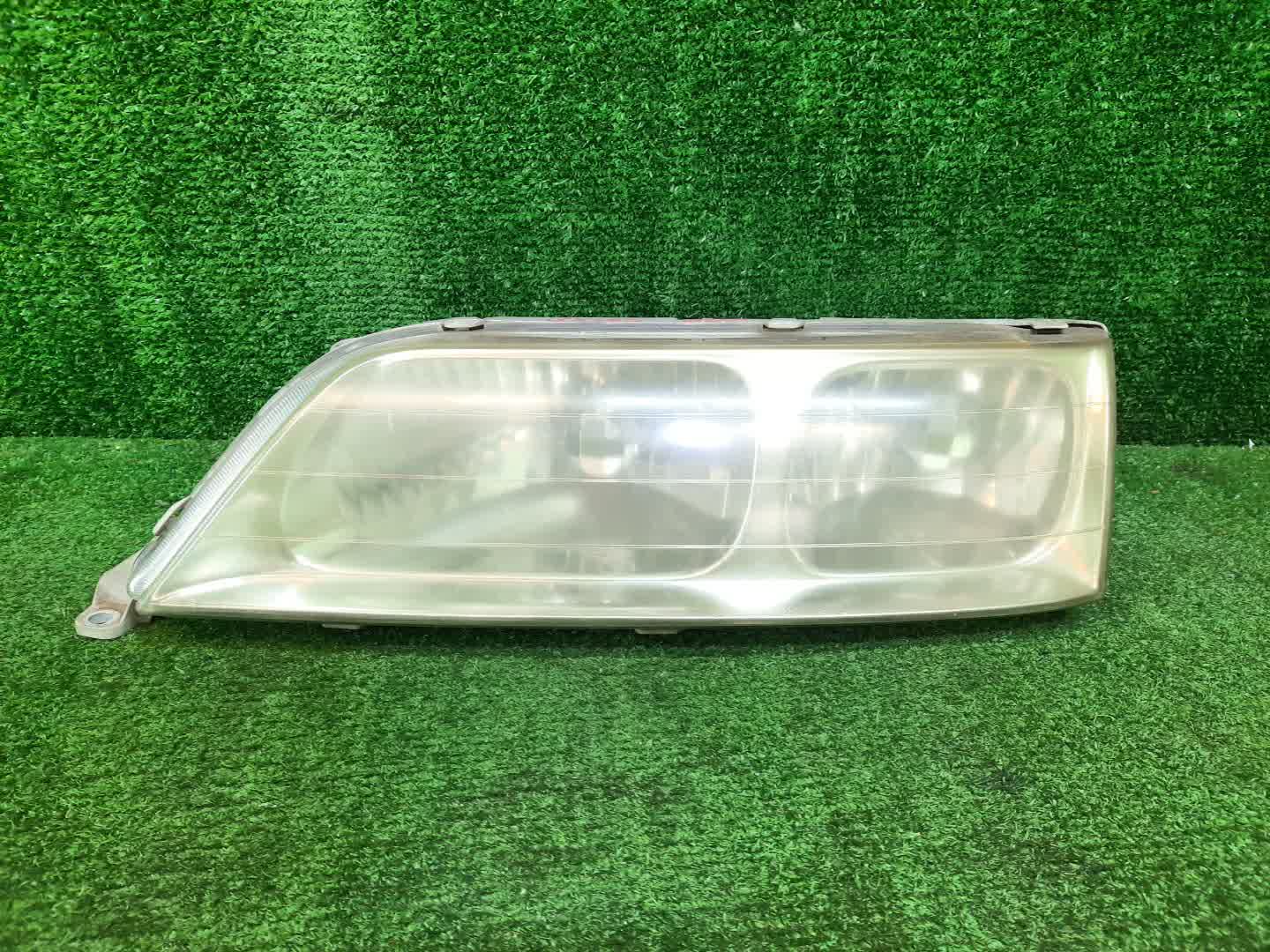 Фара левая передняя TOYOTA MARK II GX100, JZX100, JZX101, LX100, GX105, JZX105, SX100 1 ракурс