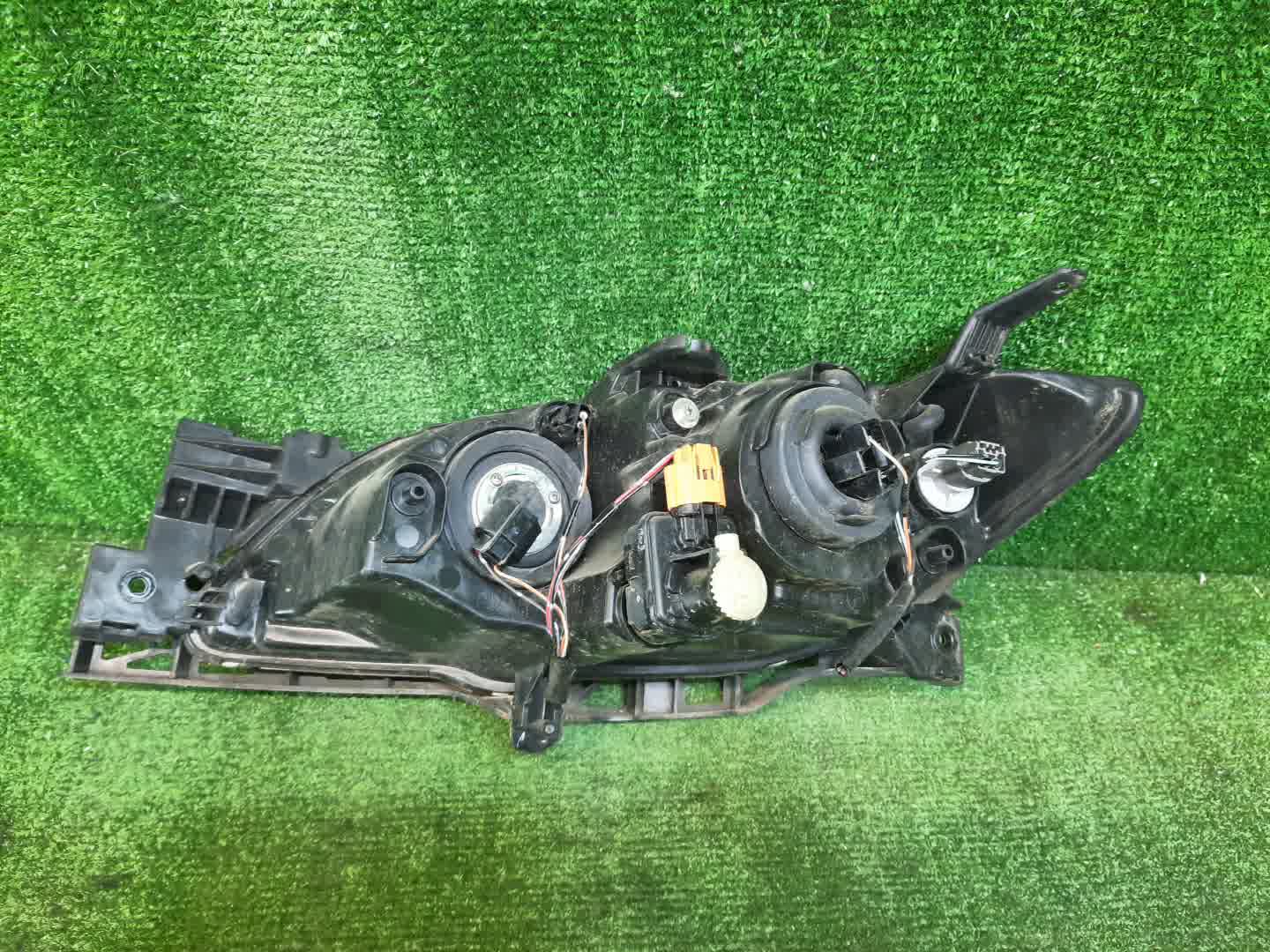 Фара правая передняя MAZDA AXELA, MAZDA 3, 3 BK5P, BK3P, BKEP, BK 2 ракурс