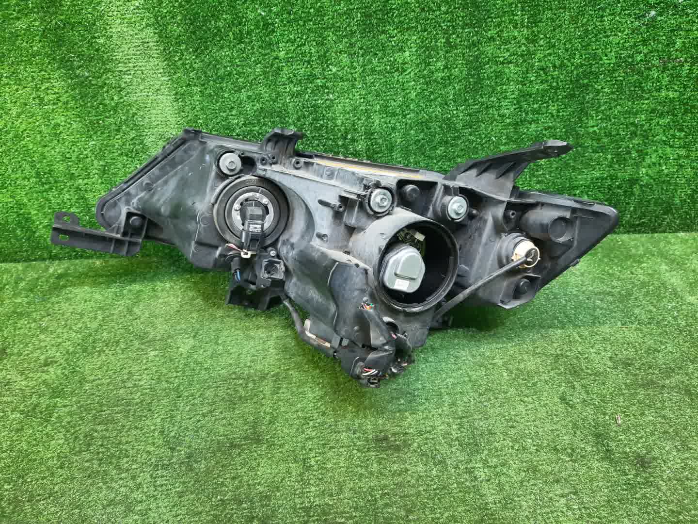Фара правая передняя MITSUBISHI OUTLANDER CW4W, CW6W, CW5W 2 ракурс