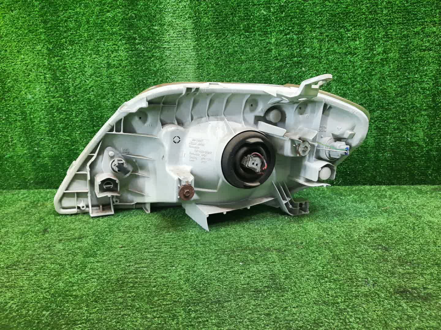 Фара правая передняя TOYOTA COROLLA, COROLLA FIELDER ZZE124, NZE121, NZE120, ZZE122, NZE124, CE121, NZE121G, ZZE123G, ZZE124G, ZZE122G, NZE124G , 1NZ-FE, 1ZZ-FE 2 ракурс