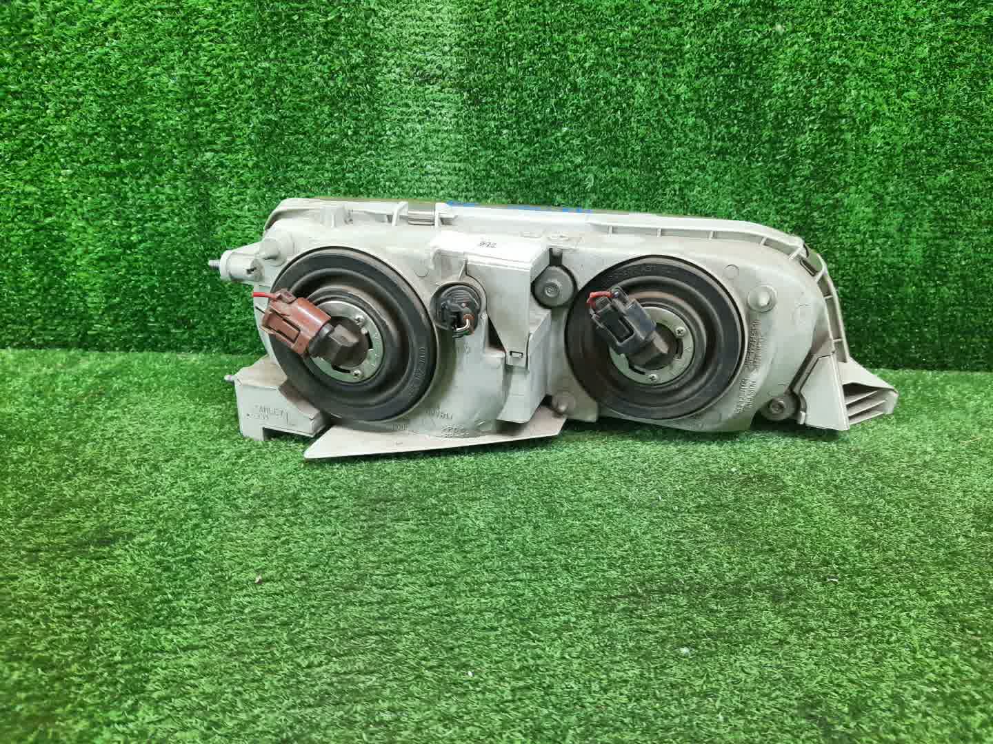 Фара левая передняя TOYOTA CHASER GX100, JZX100, JZX101, LX100, GX105, JZX105, SX100 2 ракурс