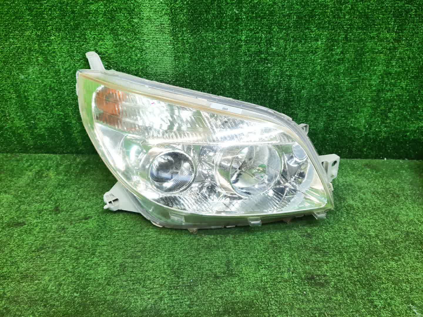 Фара правая передняя TOYOTA RUSH, BE-GO J210E, J200E, J210G, J200G 1 ракурс Фара правая передняя TOYOTA RUSH, BE-GO J210E, J200E, J210G, J200G 1 ракурс