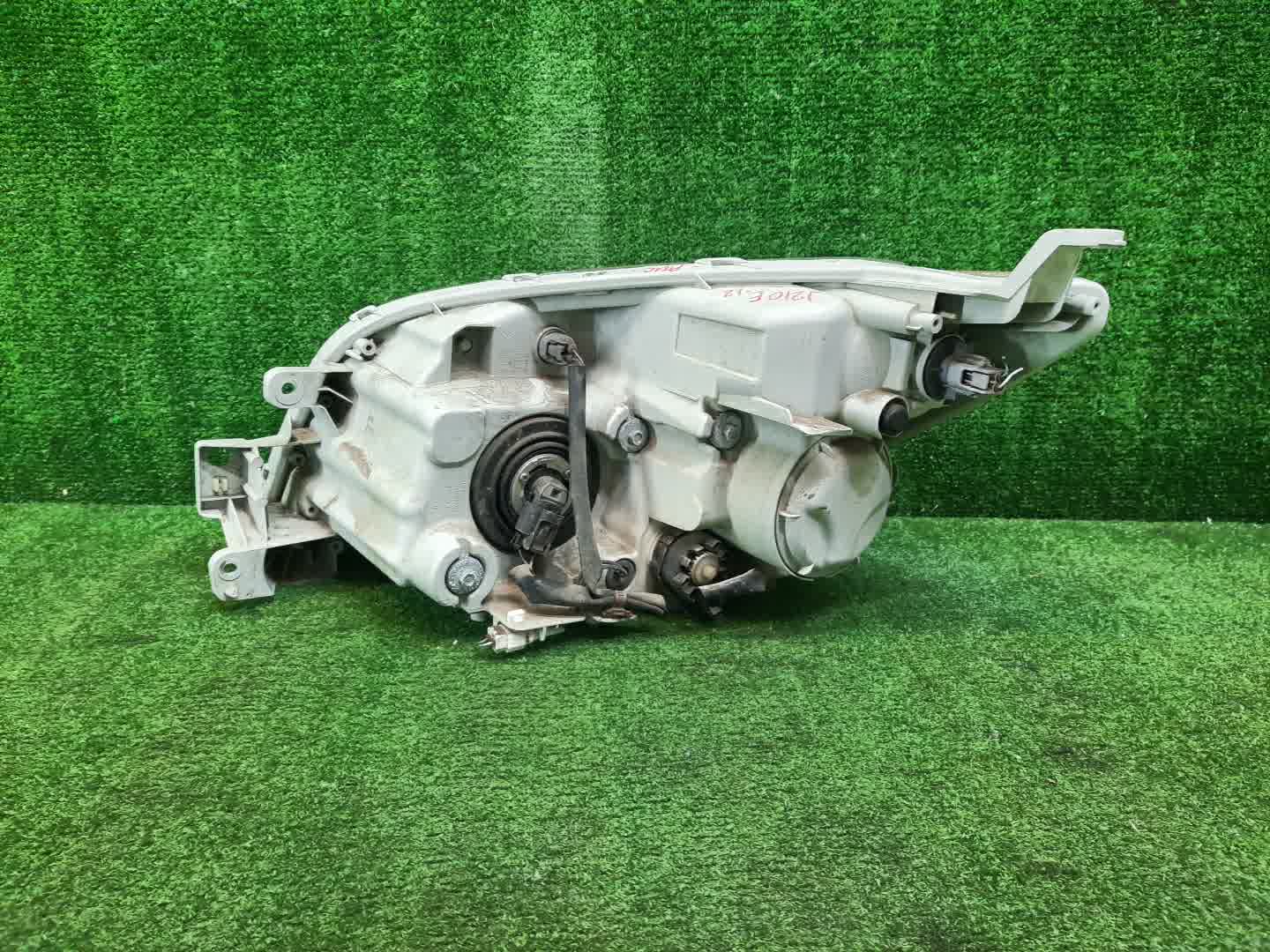 Фара правая передняя TOYOTA RUSH, BE-GO J210E, J200E, J210G, J200G 3 ракурс