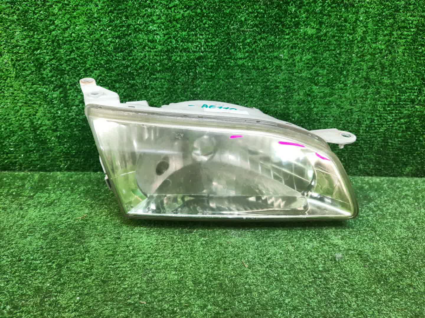 Фара правая передняя TOYOTA COROLLA AE111, AE114, AE110, EE111, CE110, CE114 1 ракурс