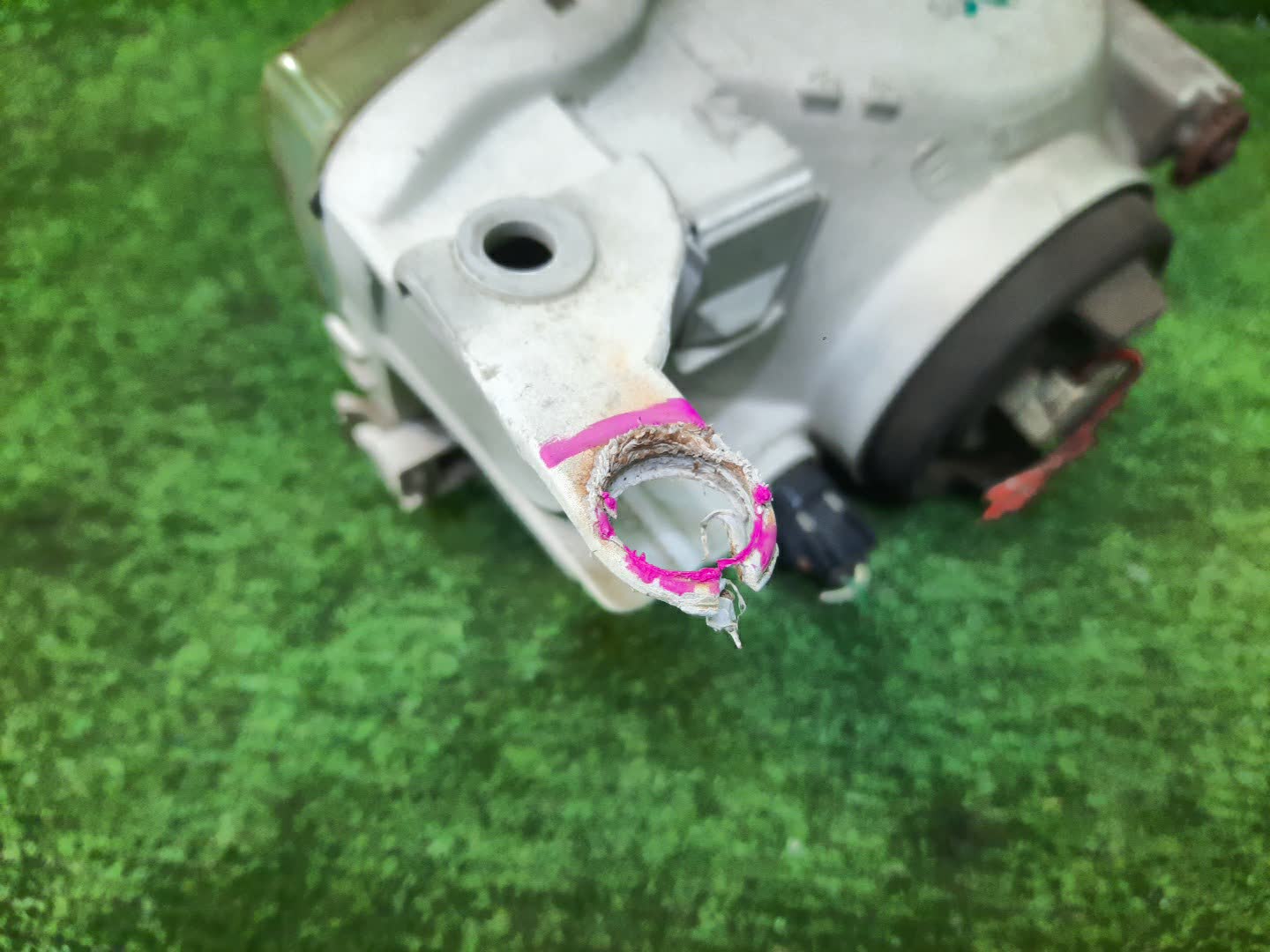 Фара левая передняя TOYOTA COROLLA AE111, AE114, AE110, EE111, CE110, CE114 3 ракурс