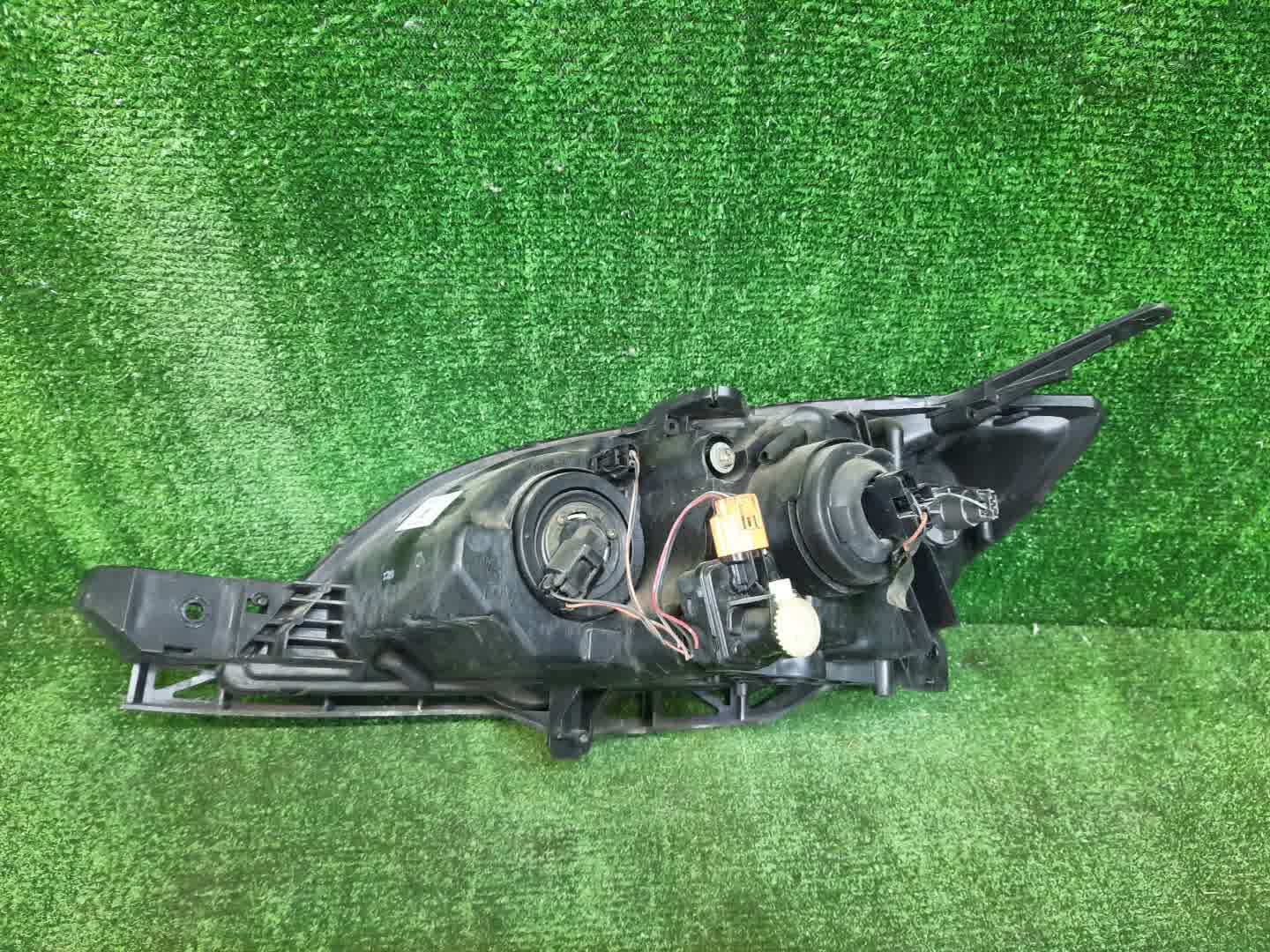 Фара правая передняя MAZDA AXELA, MAZDA 3, 3 BK5P, BK3P, BKEP, BK 2 ракурс