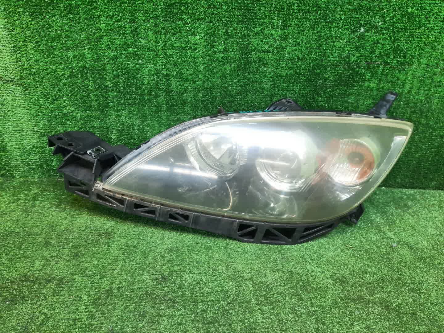 Фара левая передняя MAZDA AXELA, MAZDA 3, 3 BK5P, BK3P, BKEP, BK 1 ракурс