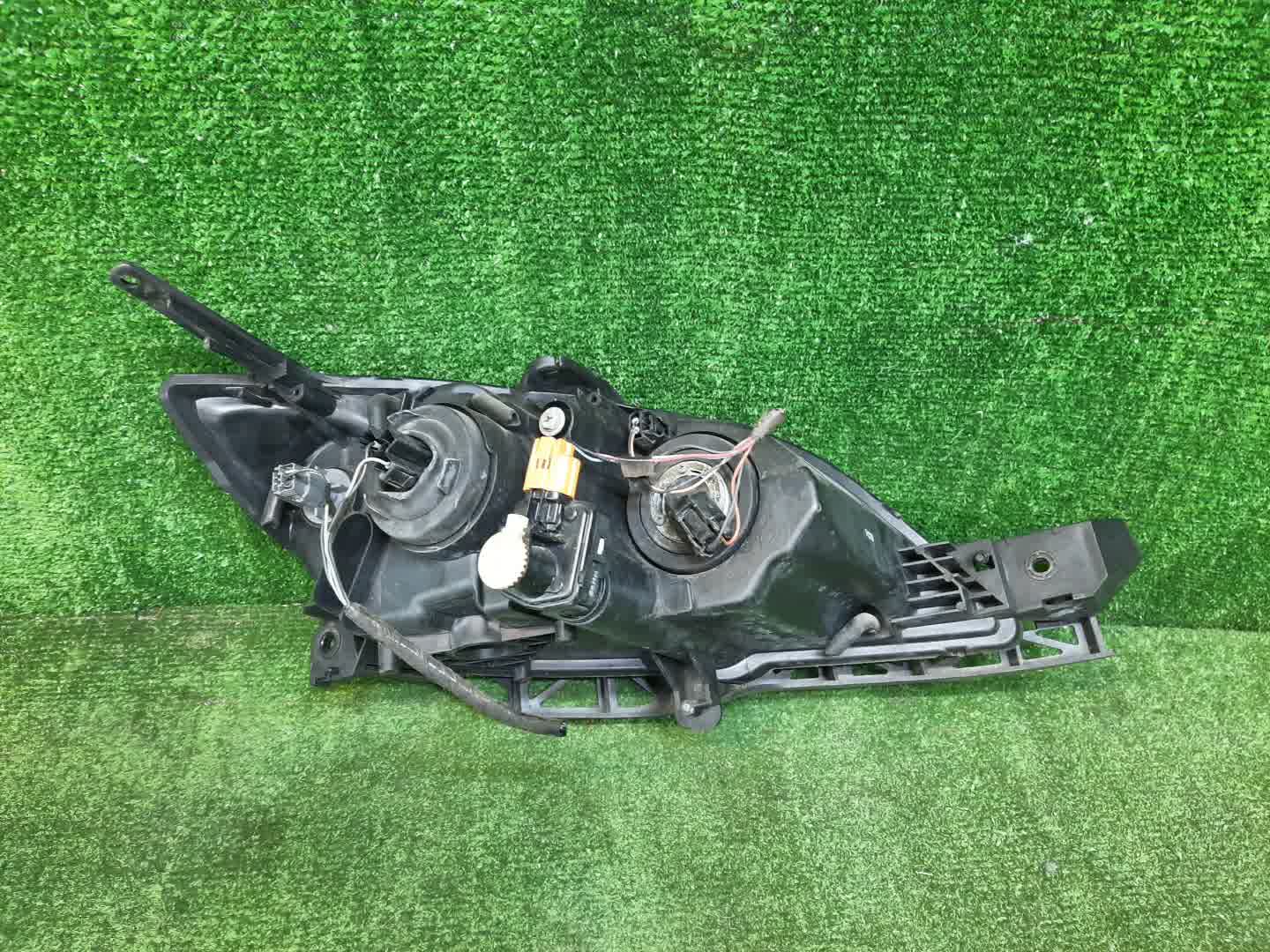 Фара левая передняя MAZDA AXELA, MAZDA 3, 3 BK5P, BK3P, BKEP, BK 2 ракурс