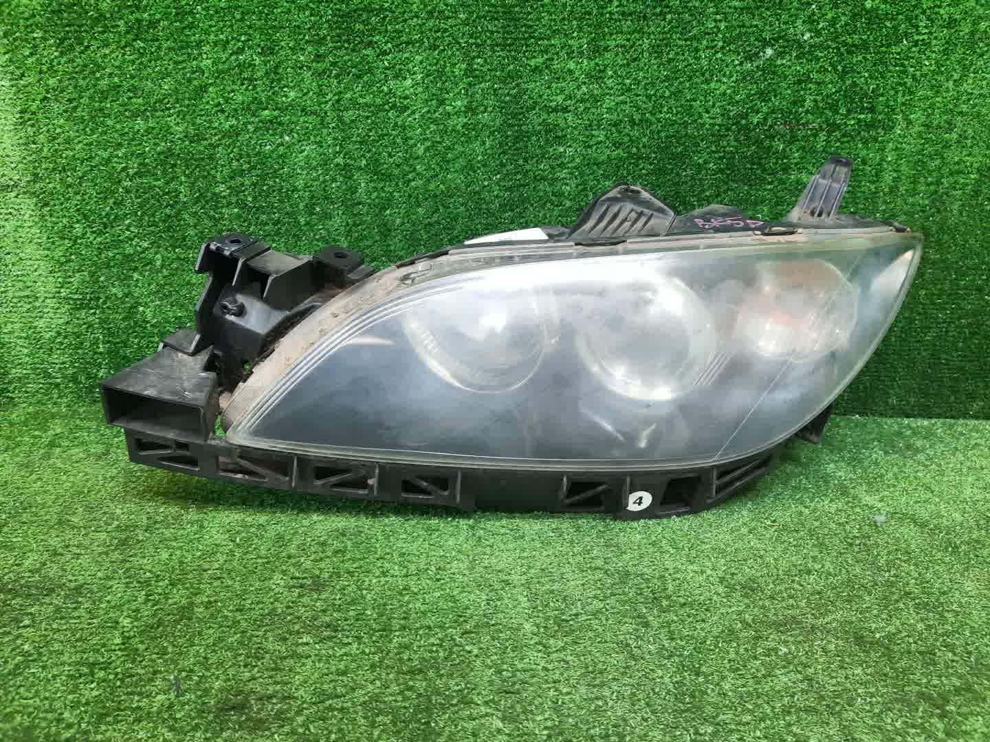 Фара левая передняя MAZDA AXELA, MAZDA 3, 3 BK5P, BK3P, BKEP, BK 1 ракурс