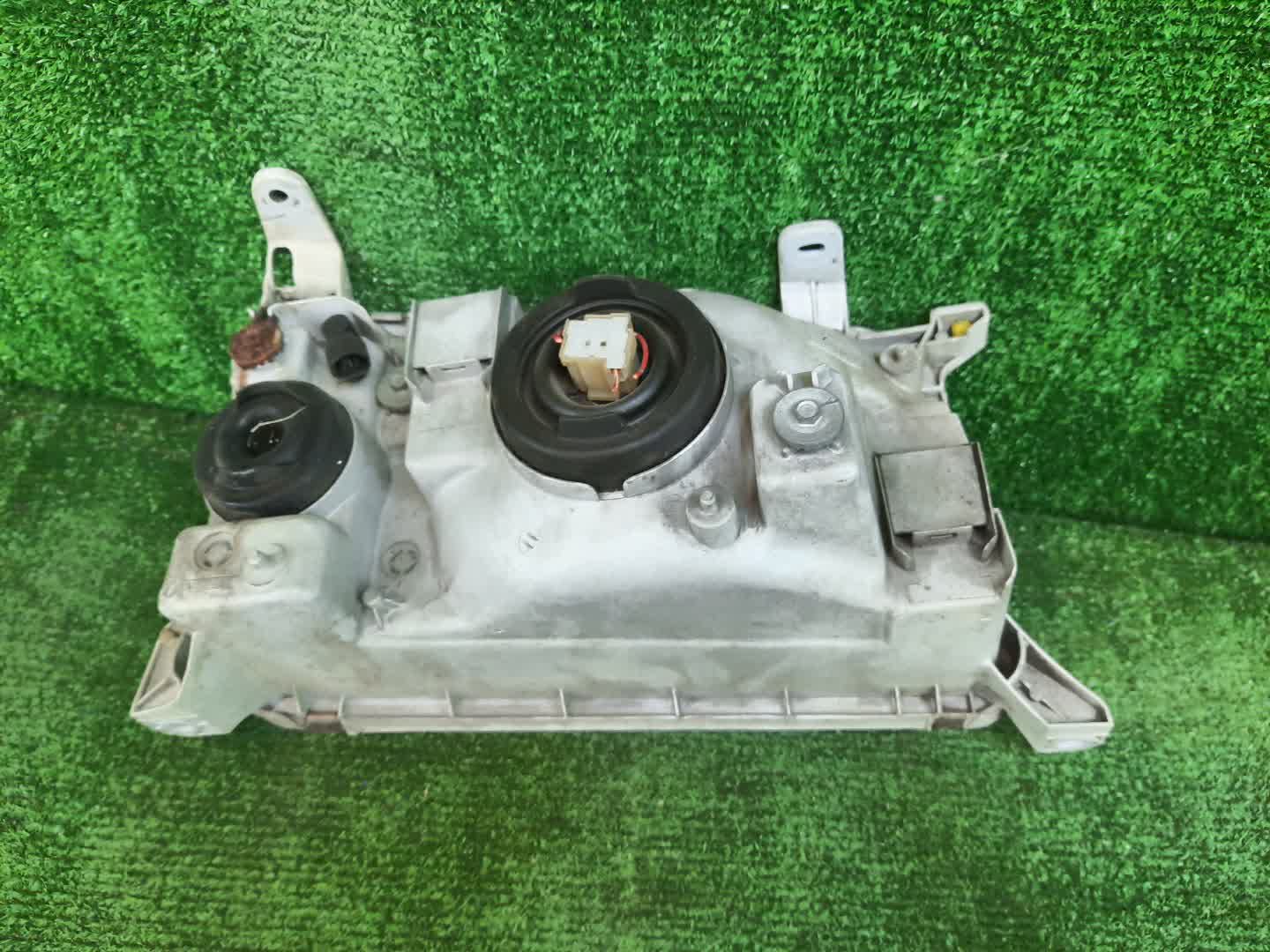 Фара левая передняя TOYOTA CROWN JZS151, JZS155, GS151, LS151, JZS157, JZS153 3 ракурс