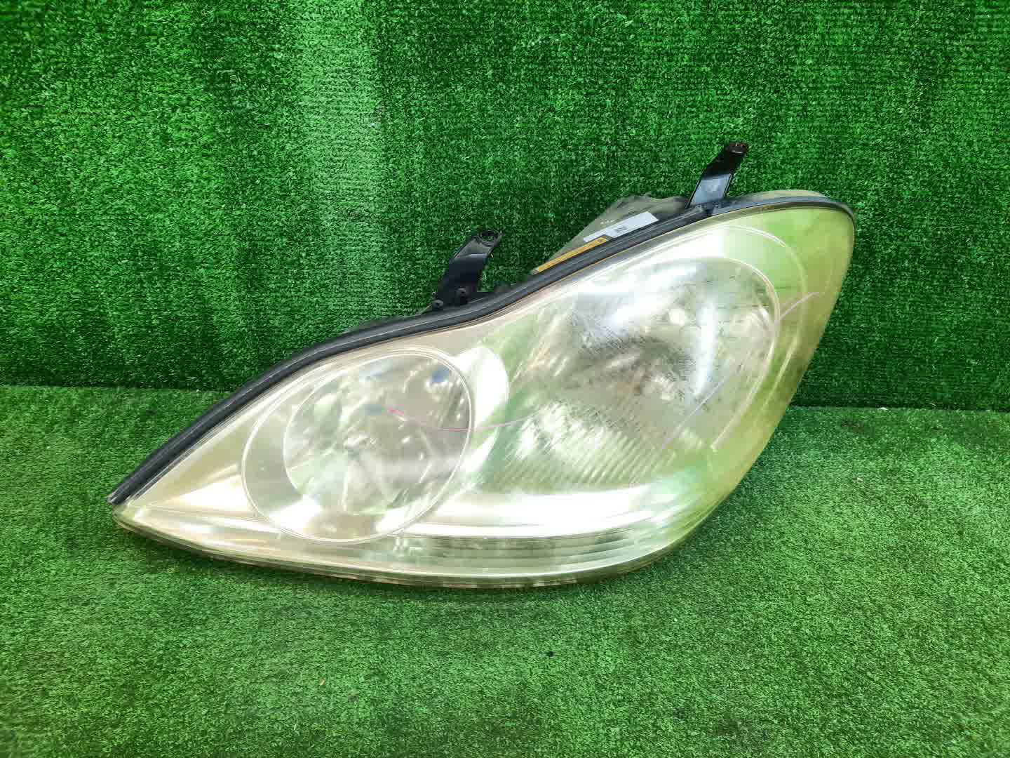 Фара левая передняя TOYOTA IPSUM ACM21W, ACM26W 1 ракурс Фара левая передняя TOYOTA IPSUM ACM21W, ACM26W 1 ракурс