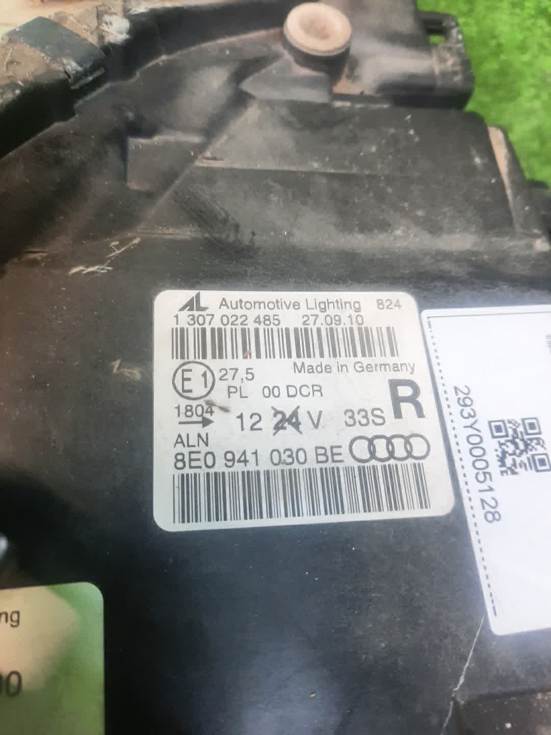 Фара правая передняя AUDI A4 8ED, 8E, 8HE, 8H7, 8E5, 8EC, B7, B6 4 ракурс