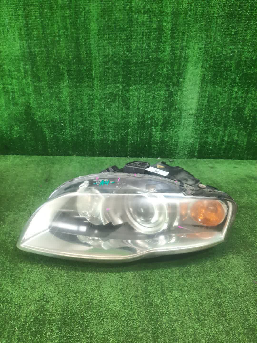 Фара левая передняя AUDI A4 8ED, 8E, 8HE, 8H7, 8E5, 8EC, B7, B6 1 ракурс
