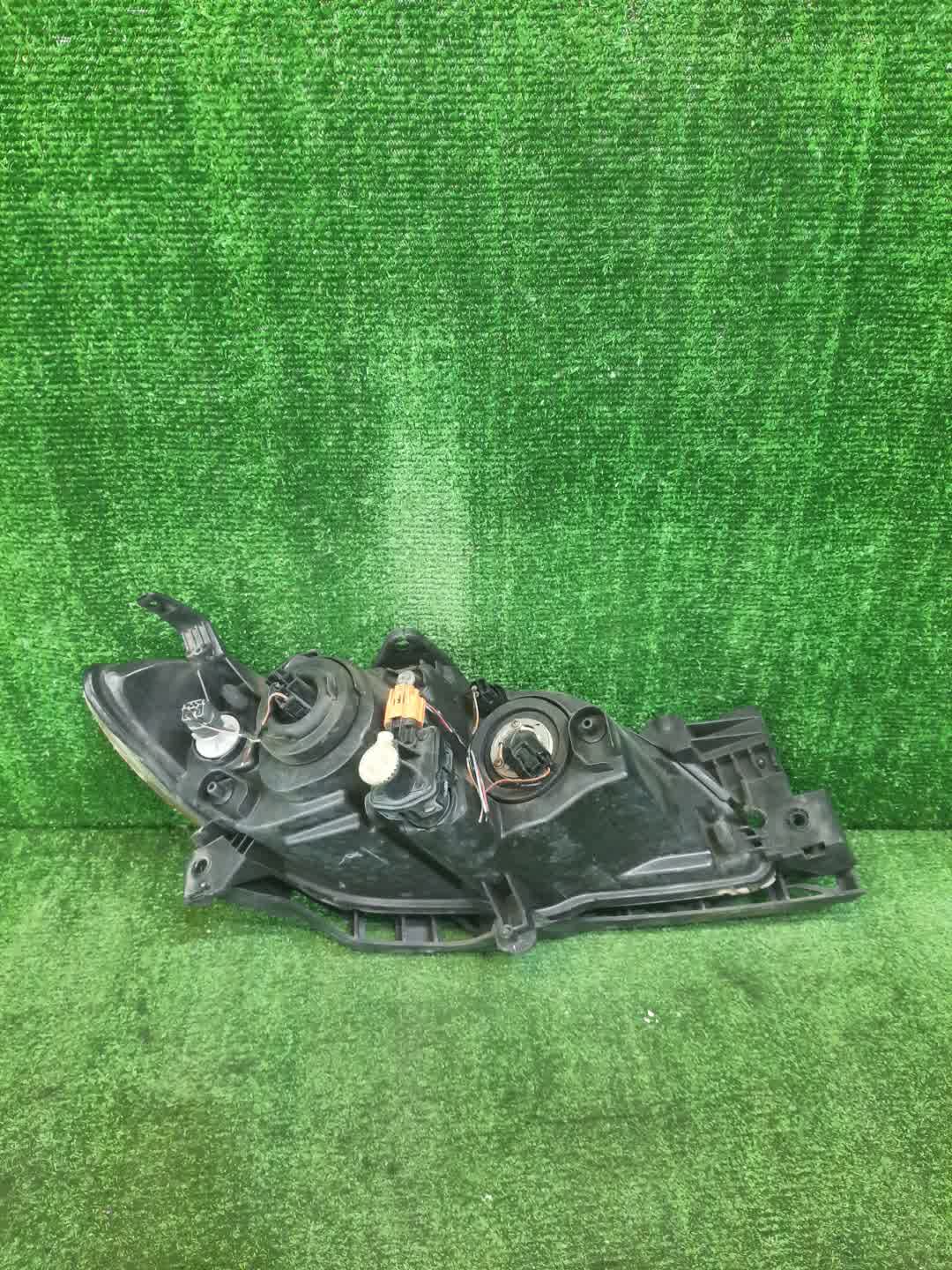Фара левая передняя MAZDA AXELA, MAZDA 3, 3 BK5P, BK3P, BKEP, BK 3 ракурс
