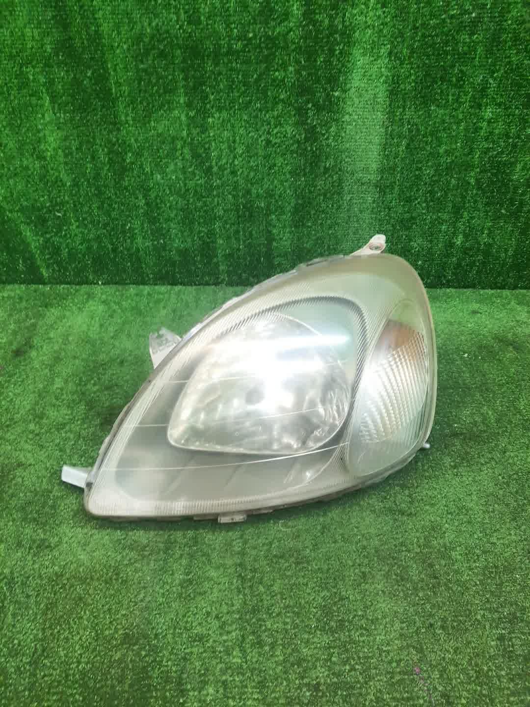 Фара левая передняя TOYOTA VITZ, YARIS SCP10, NCP10, SCP13, NCP15, NCP11, NCP13 1 ракурс