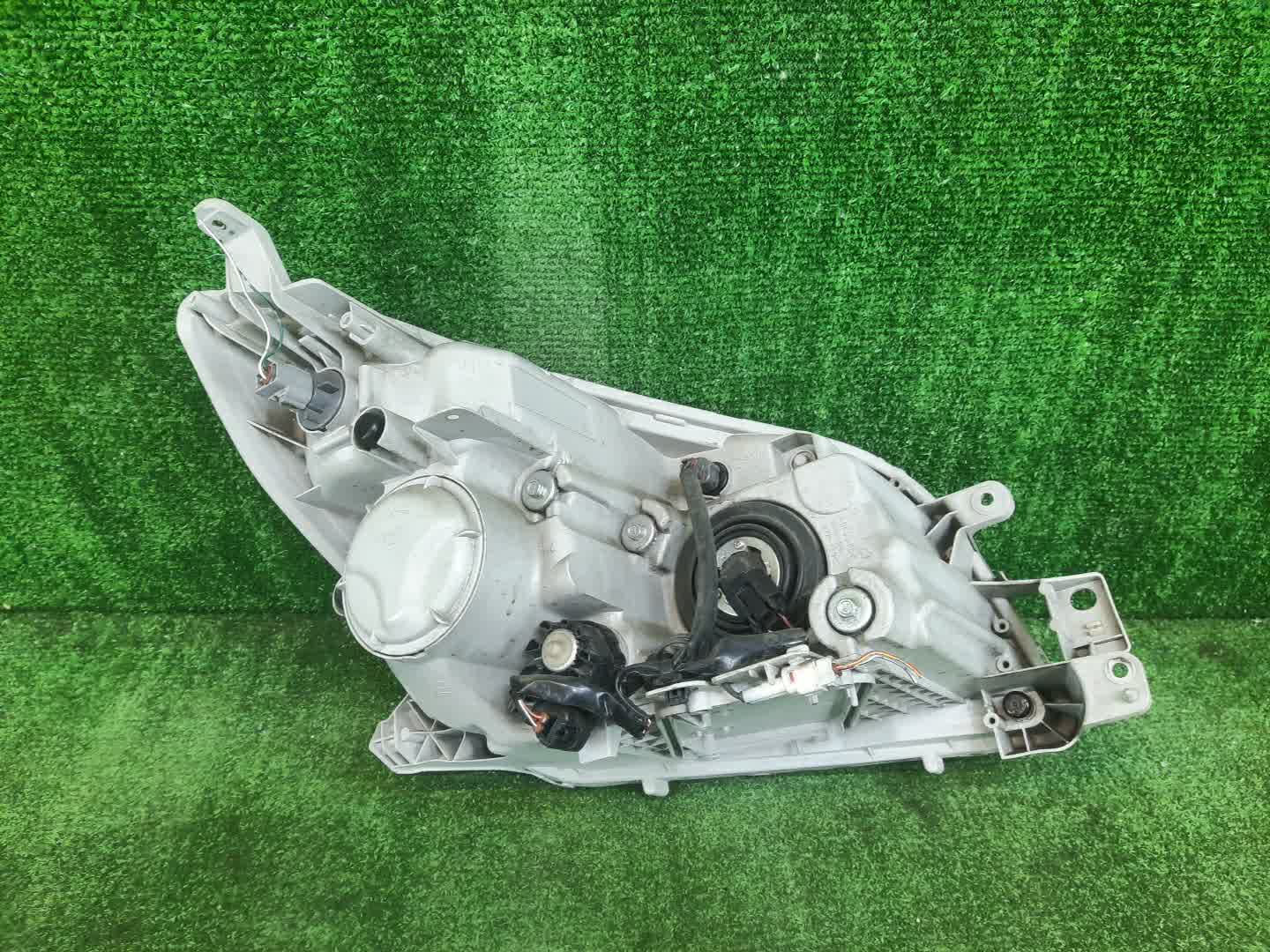 Фара левая передняя TOYOTA RUSH, BE-GO J210E, J200E, J210G, J200G 2 ракурс