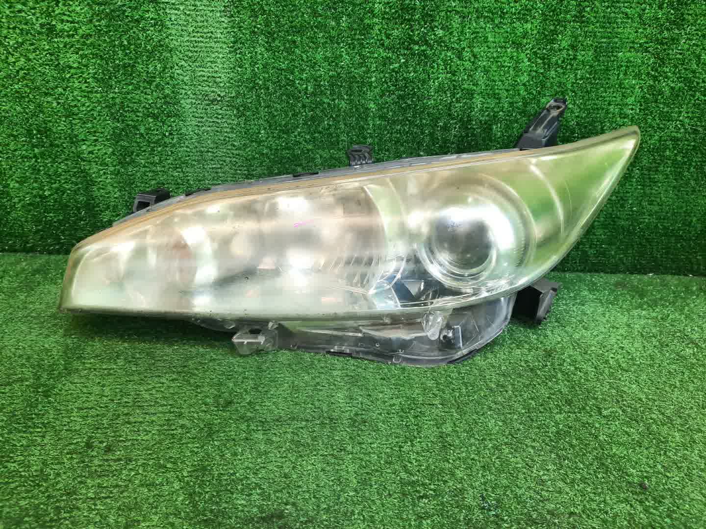 Фара левая передняя TOYOTA WISH ZGE20W, ZGE20G, ZGE25W, ZGE21G, ZGE22W, ZGE25G 1 ракурс