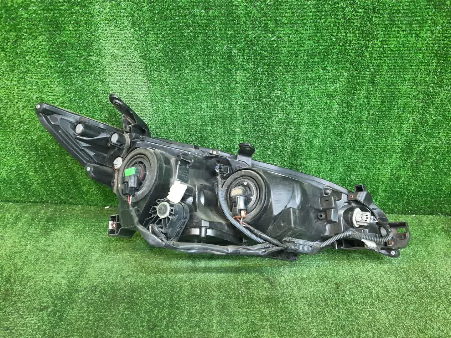 Фара левая передняя TOYOTA WISH ZGE20W, ZGE20G, ZGE25W, ZGE21G, ZGE22W, ZGE25G 3 ракурс