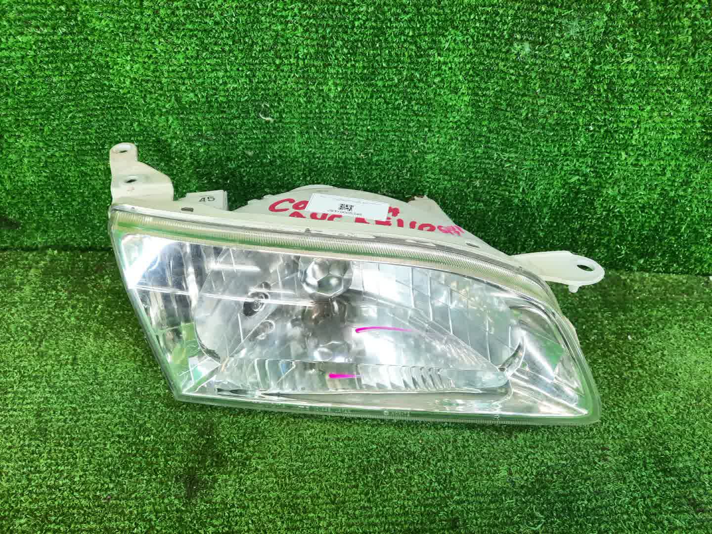 Фара правая передняя TOYOTA COROLLA AE111, AE114, AE110, EE111, CE110, CE114 1 ракурс