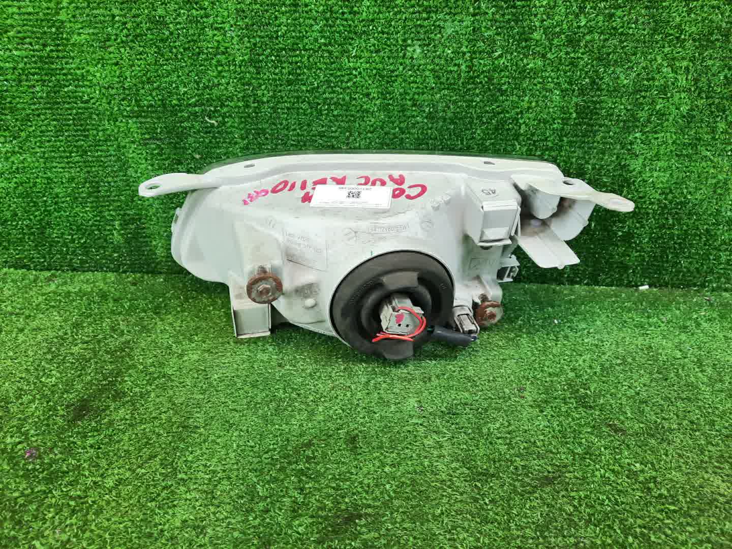 Фара правая передняя TOYOTA COROLLA AE111, AE114, AE110, EE111, CE110, CE114 3 ракурс