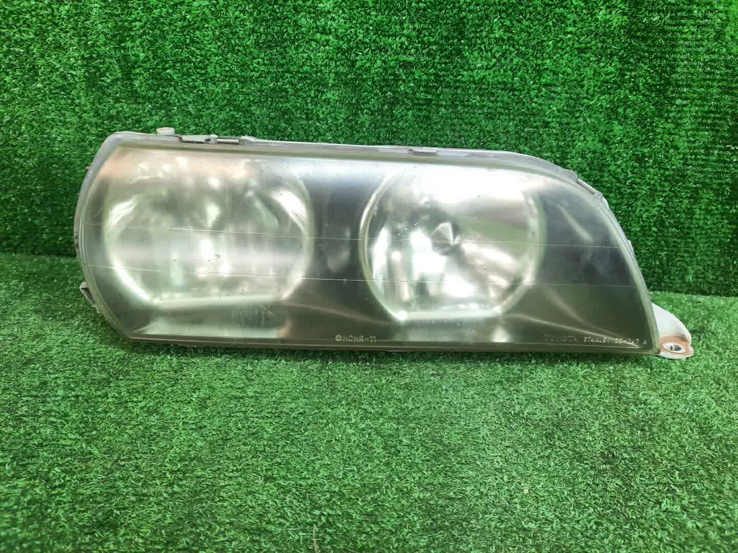 Фара правая передняя TOYOTA CHASER GX100, JZX100, JZX101, LX100, GX105, JZX105, SX100 1 ракурс