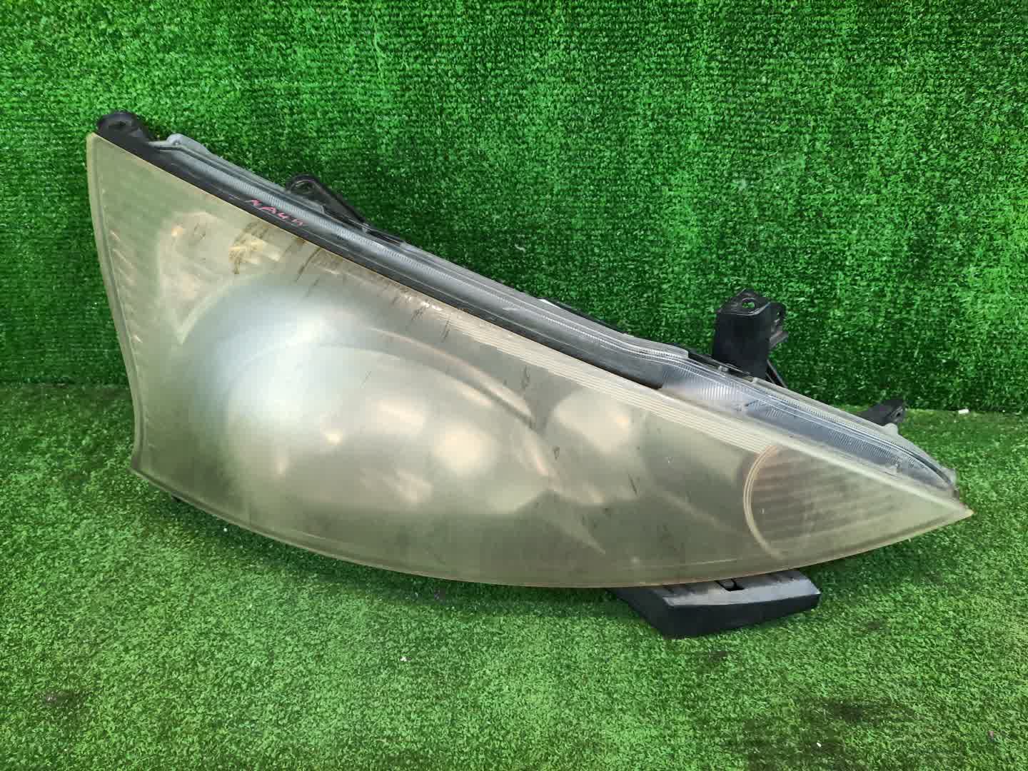 Фара правая передняя MITSUBISHI GRANDIS NA4W 1 ракурс Фара правая передняя MITSUBISHI GRANDIS NA4W 1 ракурс