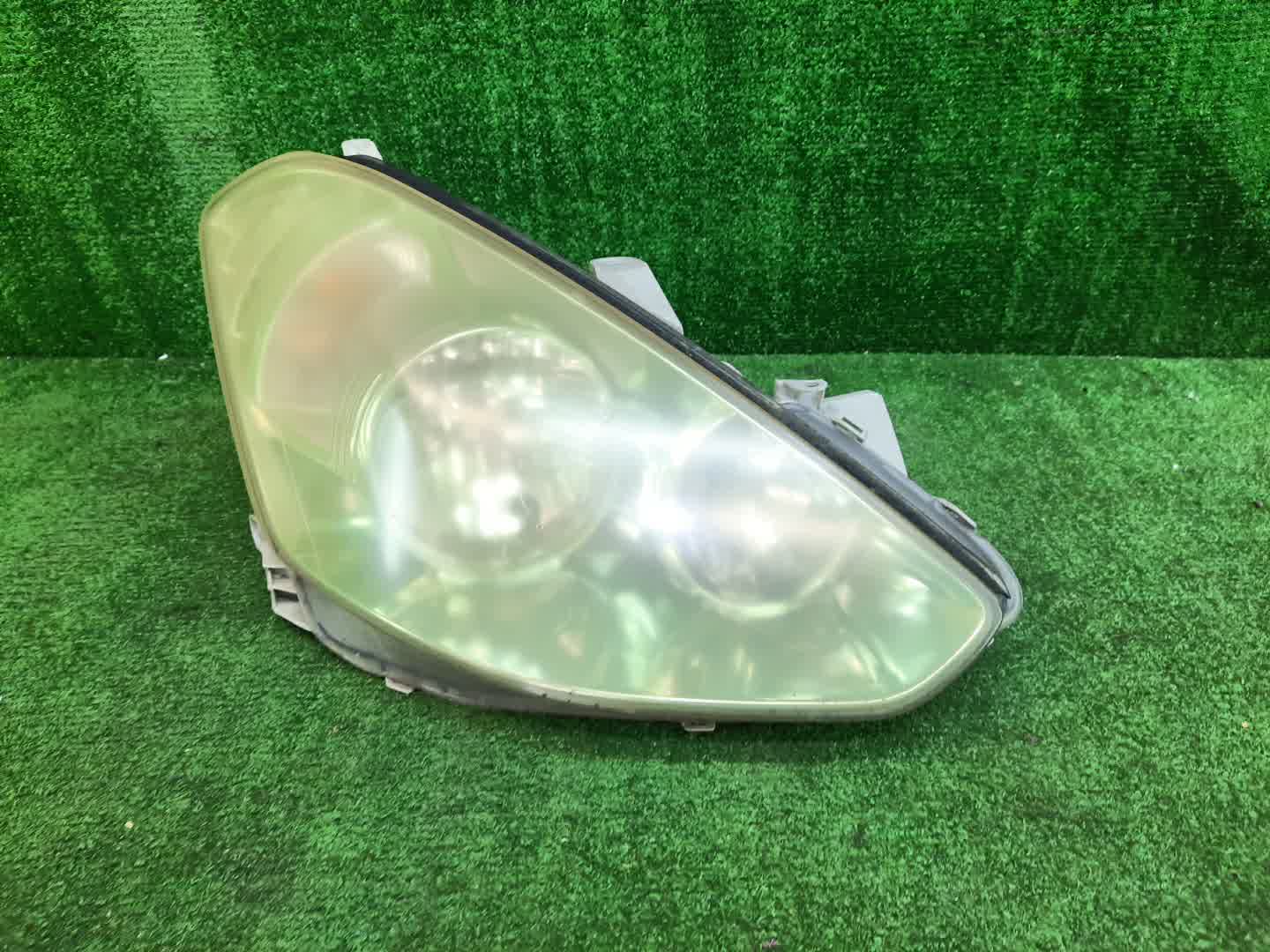Фара правая передняя TOYOTA CALDINA ST246W, AZT241W, AZT246W, ZZT241W 1 ракурс