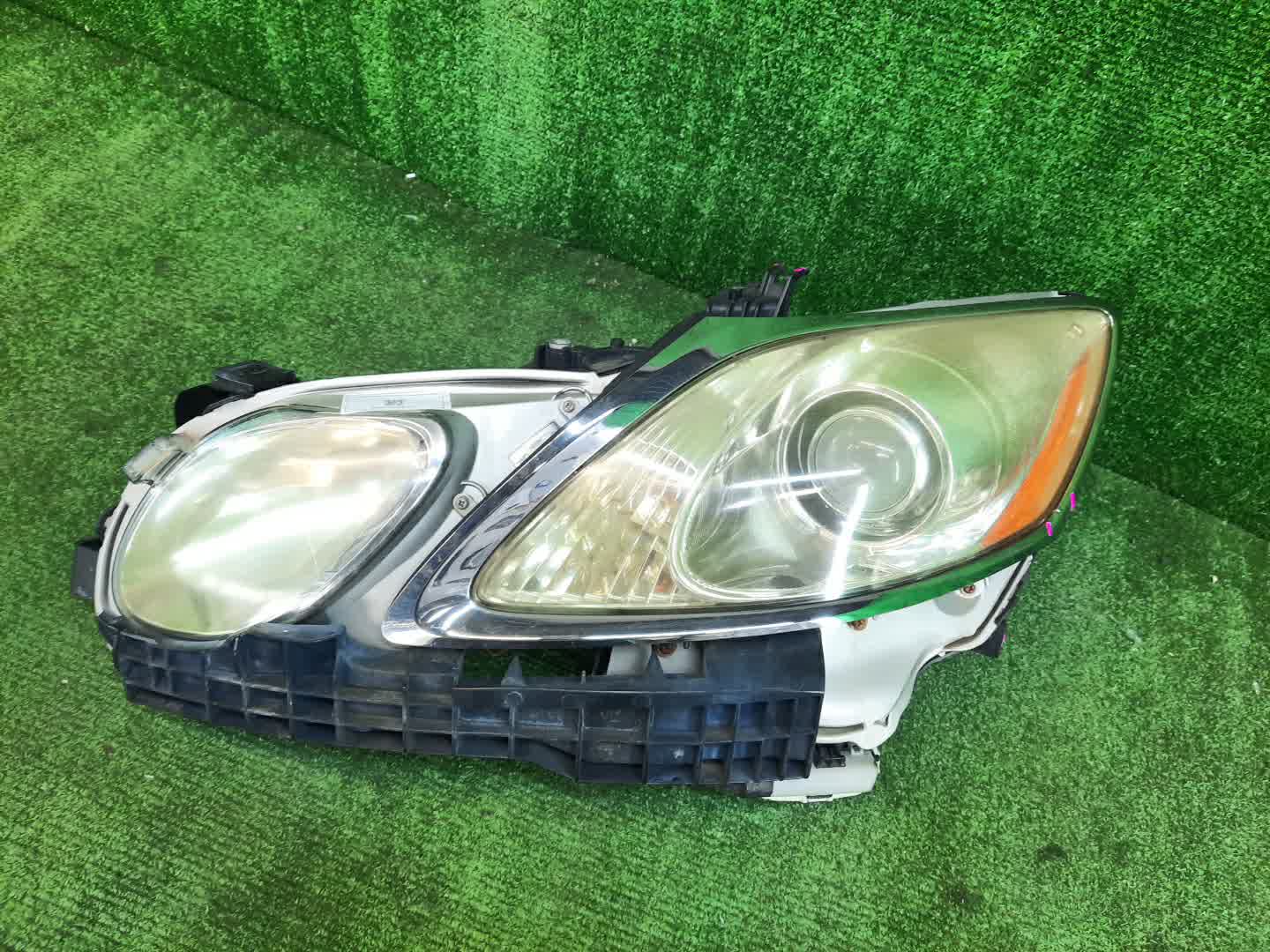 Фара левая передняя LEXUS GS350, GS430, GS460, GS450H GRS191, GRS196, UZS190, URS190, GWS191 1 ракурс