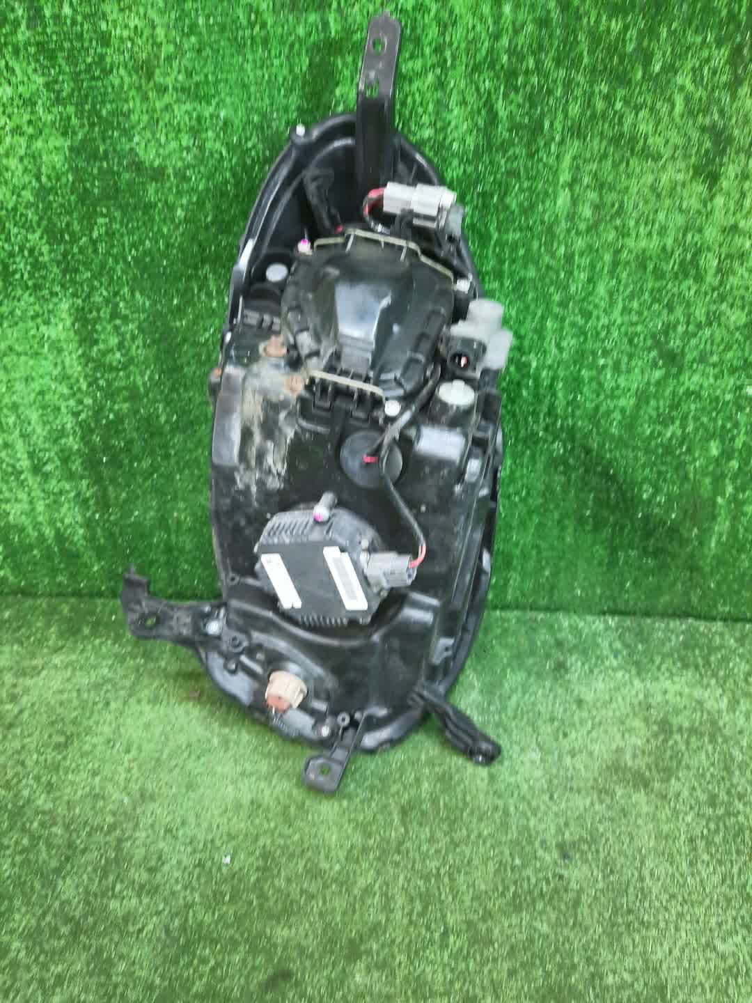 Фара левая передняя NISSAN MARCH K12 2 ракурс