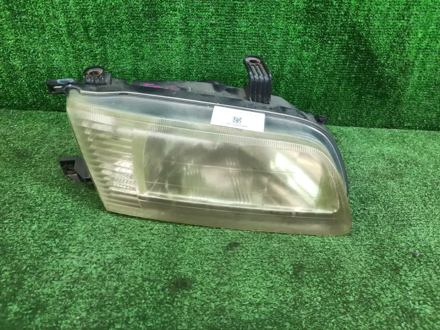 Фара правая передняя NISSAN SUNNY B15, FB15, FNB15, QB15, SB15 1 ракурс