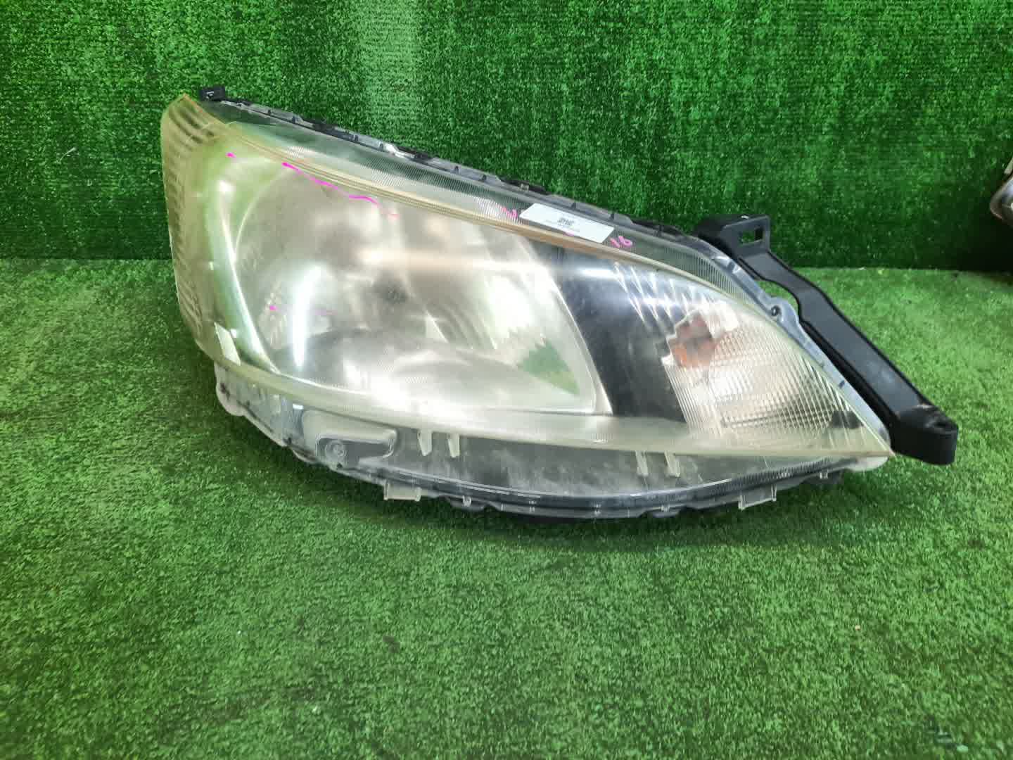 Фара правая передняя NISSAN DELICA D3, NV200 BM20, M20 1 ракурс