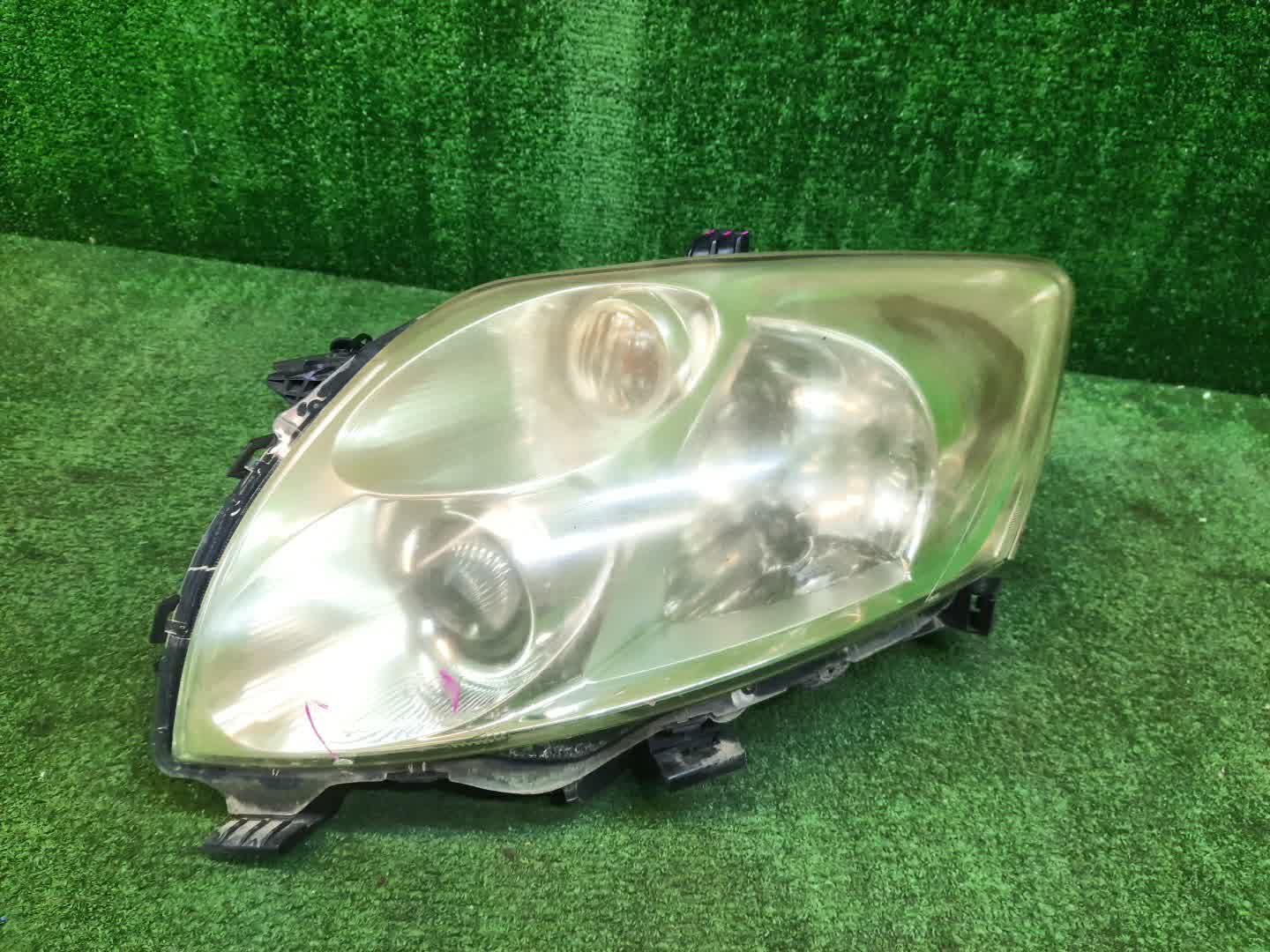 Фара левая передняя TOYOTA AURIS ZRE152H, NZE154H, ZRE152, NZE151H, ZRE154H 1 ракурс Фара левая передняя TOYOTA AURIS ZRE152H, NZE154H, ZRE152, NZE151H, ZRE154H 1 ракурс