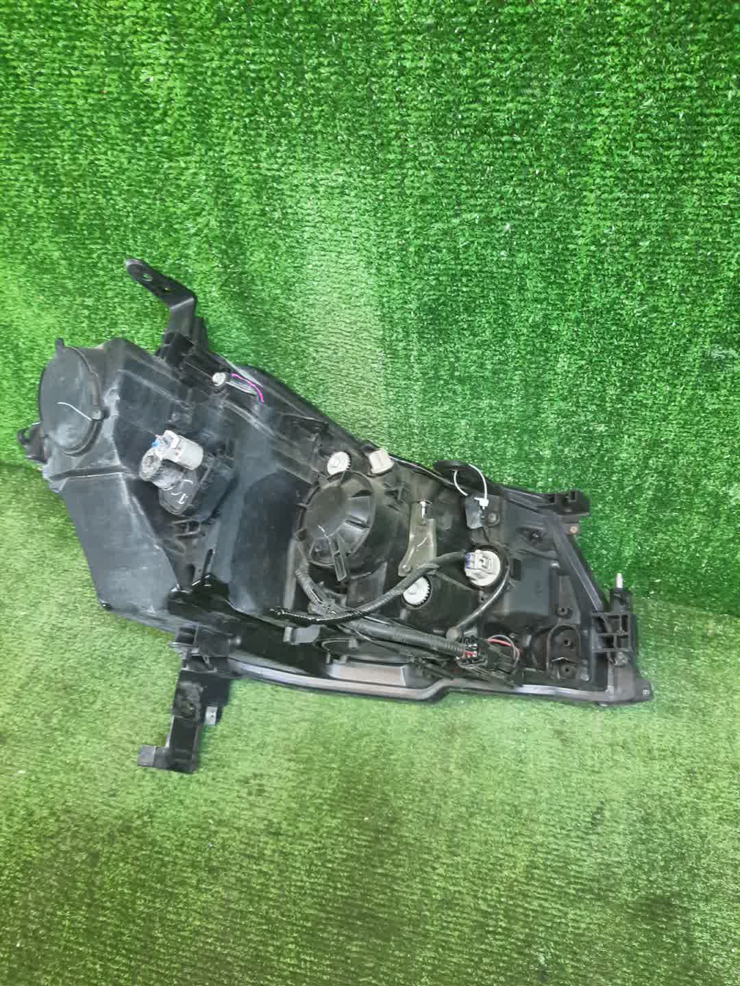 Фара левая передняя NISSAN FUGA Y50, PNY50, PY50, GY50 4 ракурс