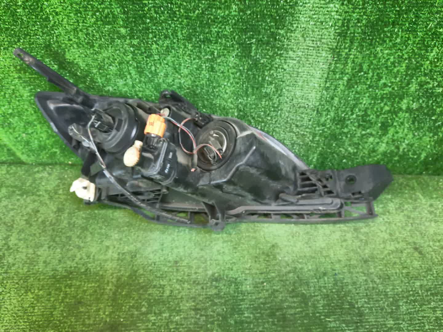 Фара левая передняя MAZDA AXELA, MAZDA 3, 3 BK5P, BK3P, BKEP, BK 2 ракурс