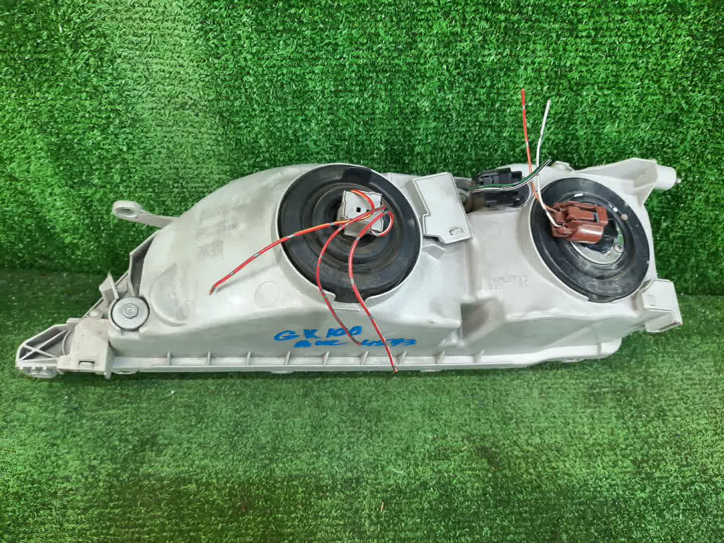 Фара правая передняя TOYOTA CRESTA GX100, JZX100, JZX101, LX100, GX105, JZX105, SX100 2 ракурс