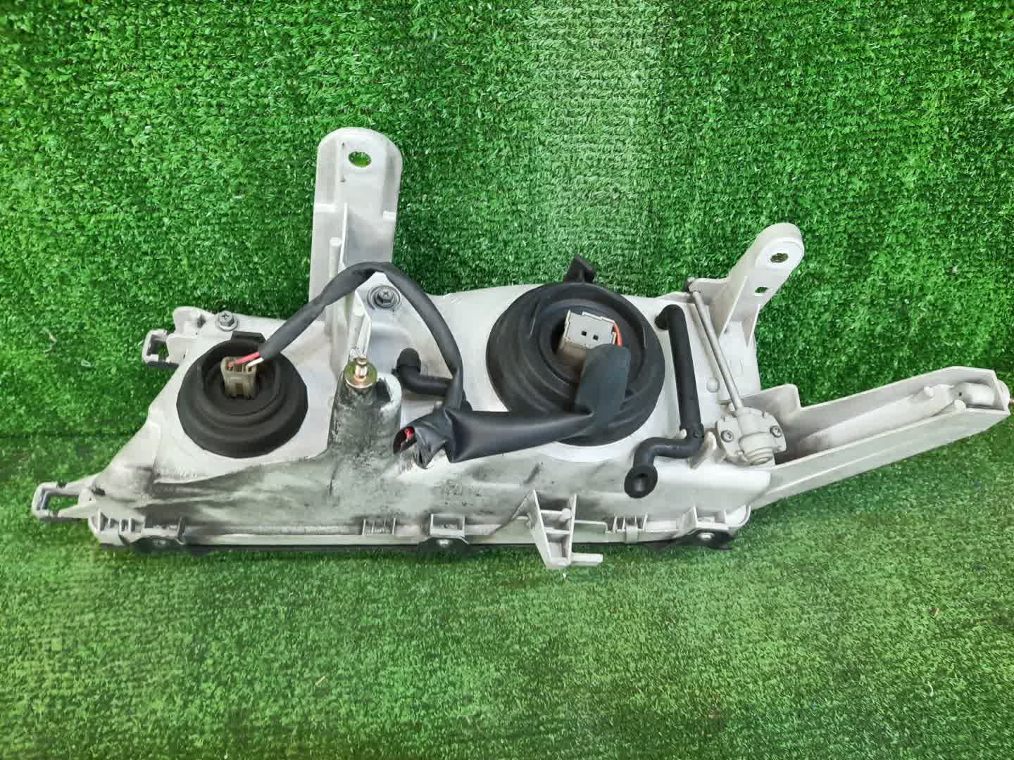 Фара правая передняя TOYOTA CORONA EXIV ST180 3 ракурс