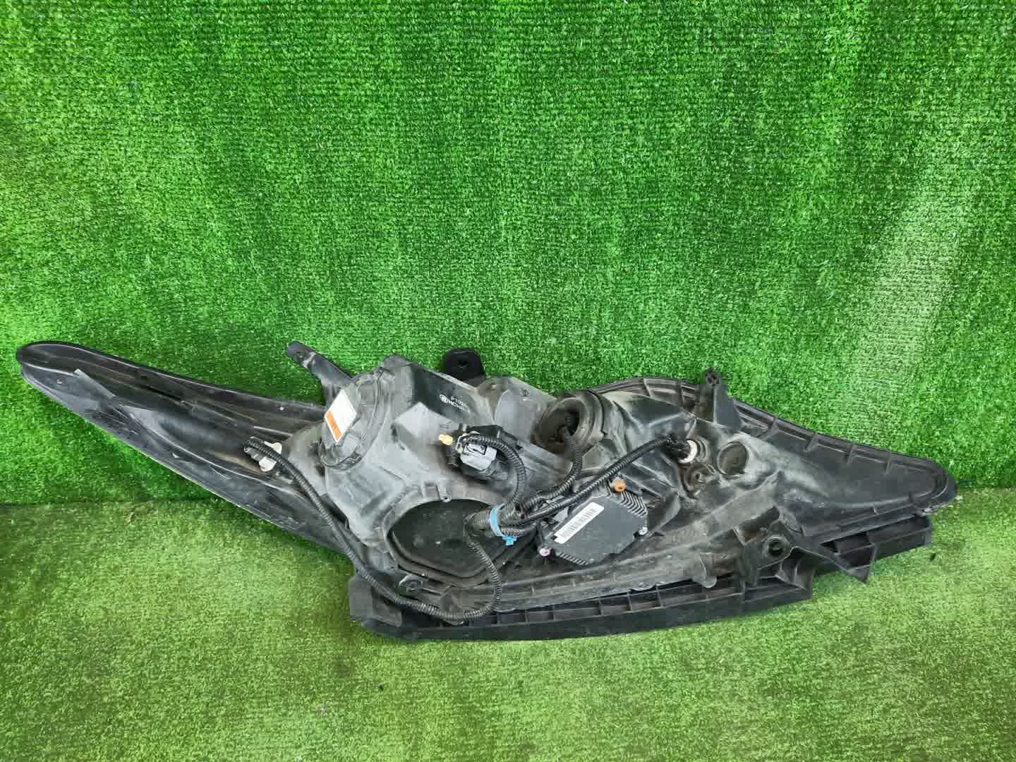 Фара левая передняя HONDA ELYSION RR1, RR2, RR3 2 ракурс
