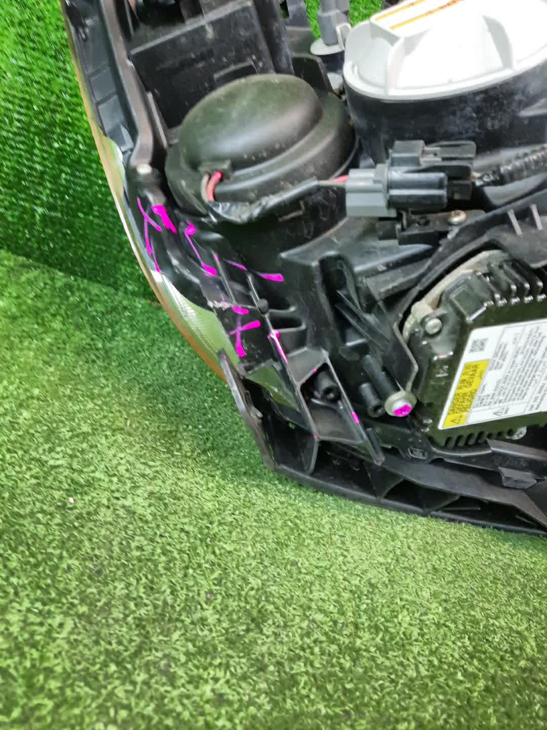 Фара левая передняя HONDA STEPWGN RK5 3 ракурс Фара левая передняя HONDA STEPWGN RK5 3 ракурс