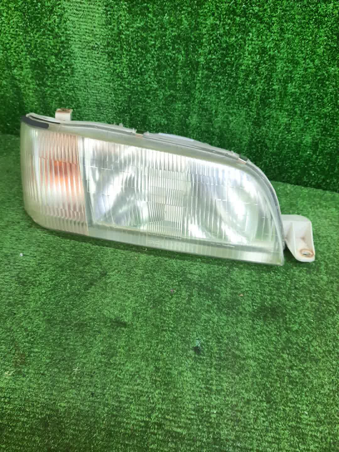Фара правая передняя TOYOTA CAMRY SV40, SV41, CV43, CV40, SV43 1 ракурс