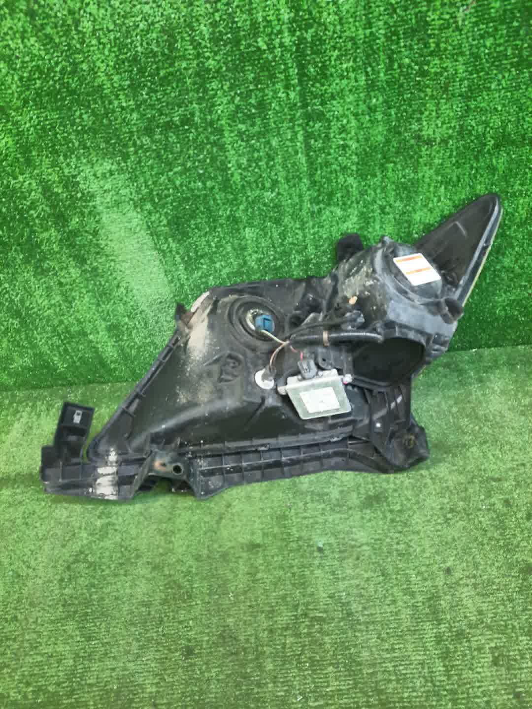 Фара правая передняя HONDA ELYSION RR5, RR6 2 ракурс