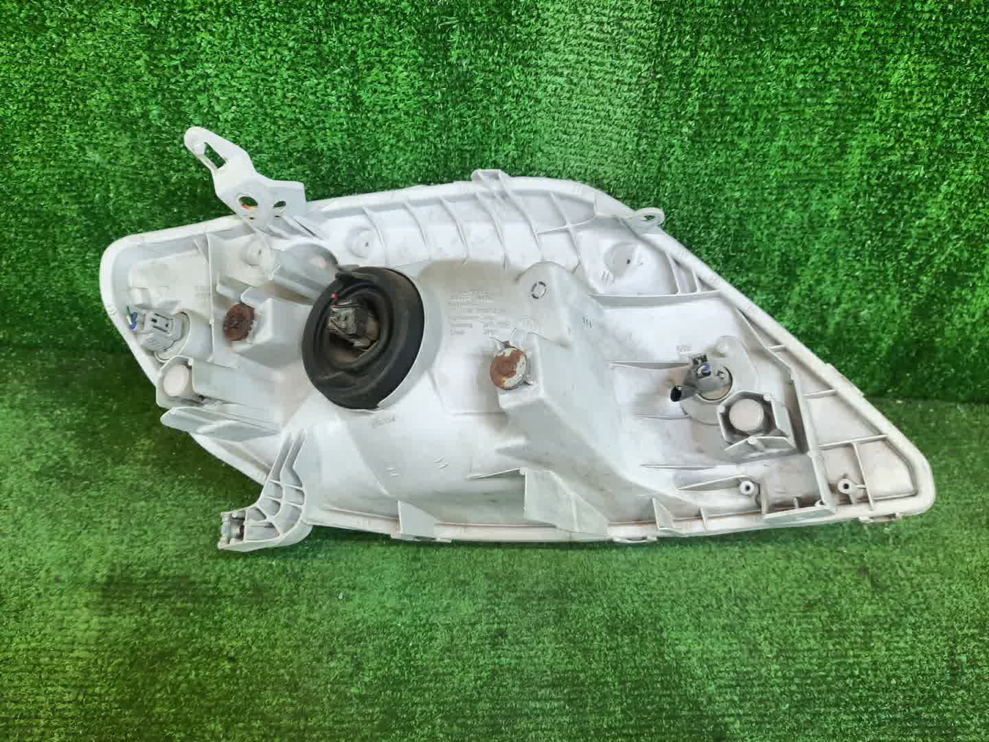 Фара левая передняя TOYOTA COROLLA, COROLLA FIELDER ZZE124, NZE121, NZE120, ZZE122, NZE124, CE121, NZE121G, ZZE123G, ZZE124G, ZZE122G, NZE124G , 1NZ-FE, 1ZZ-FE 2 ракурс