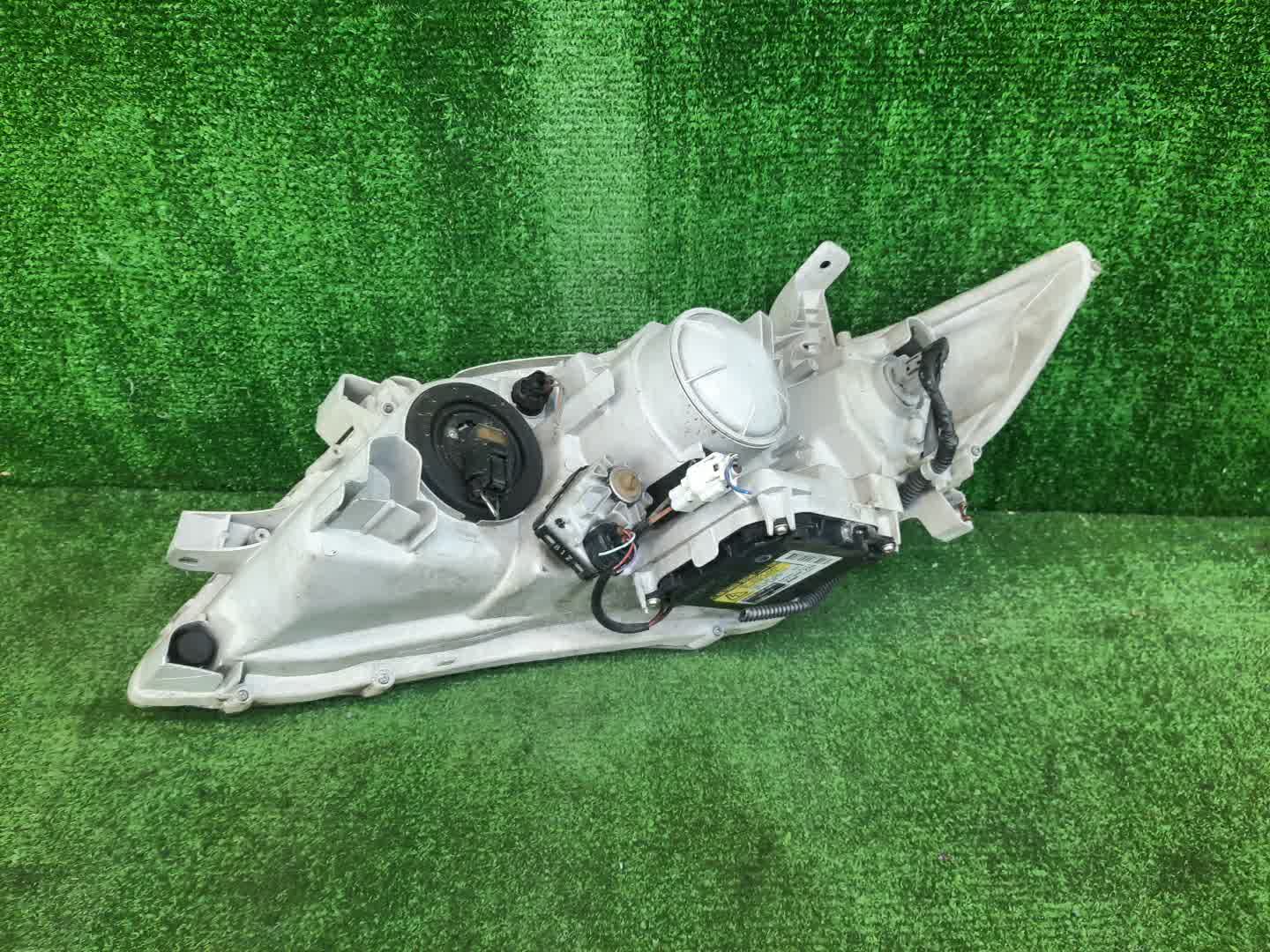 Фара правая передняя TOYOTA CAMRY, ALTIS AHV40, GSV40, ACV40, ACV45, ACV40N, ACV45N 3 ракурс
